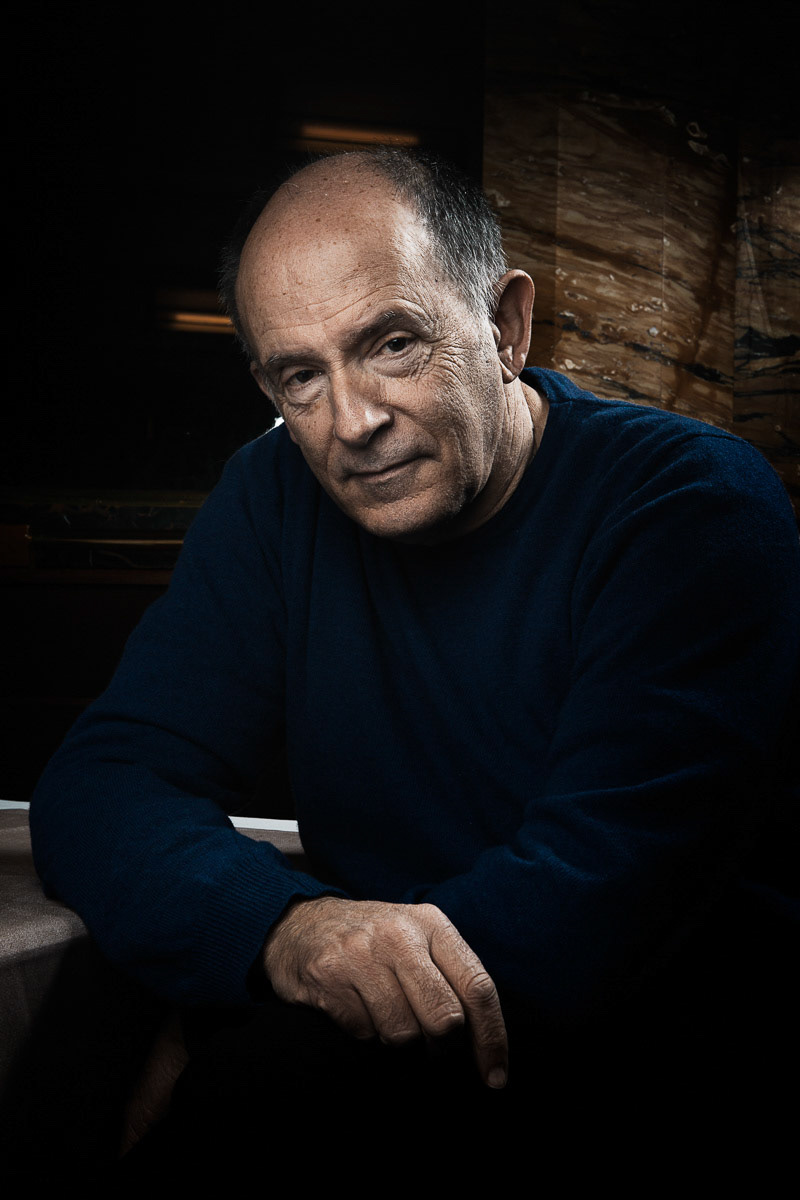 Herve Le Corre , romancier
