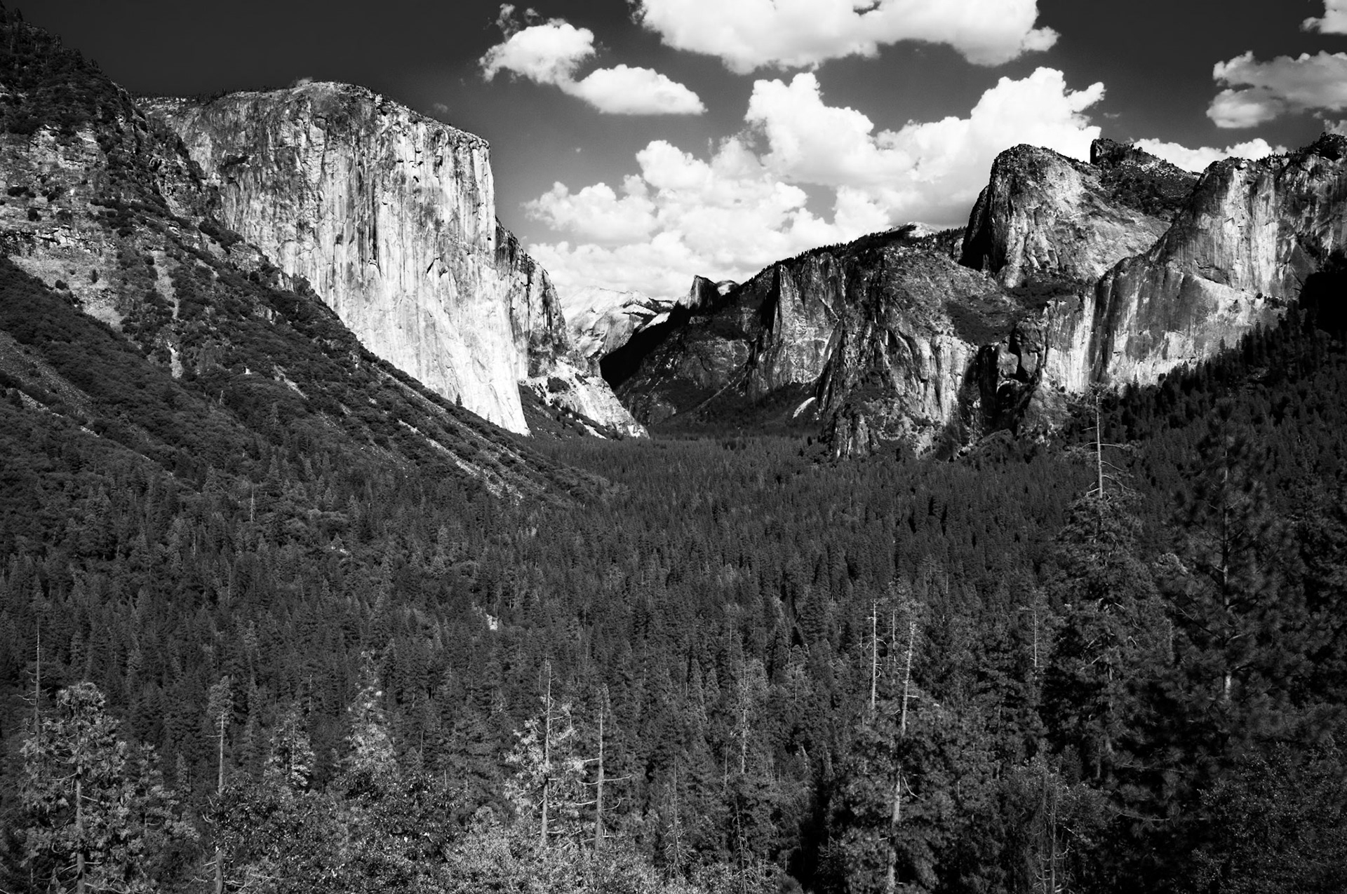 Yosemite Valley - Tunnel View