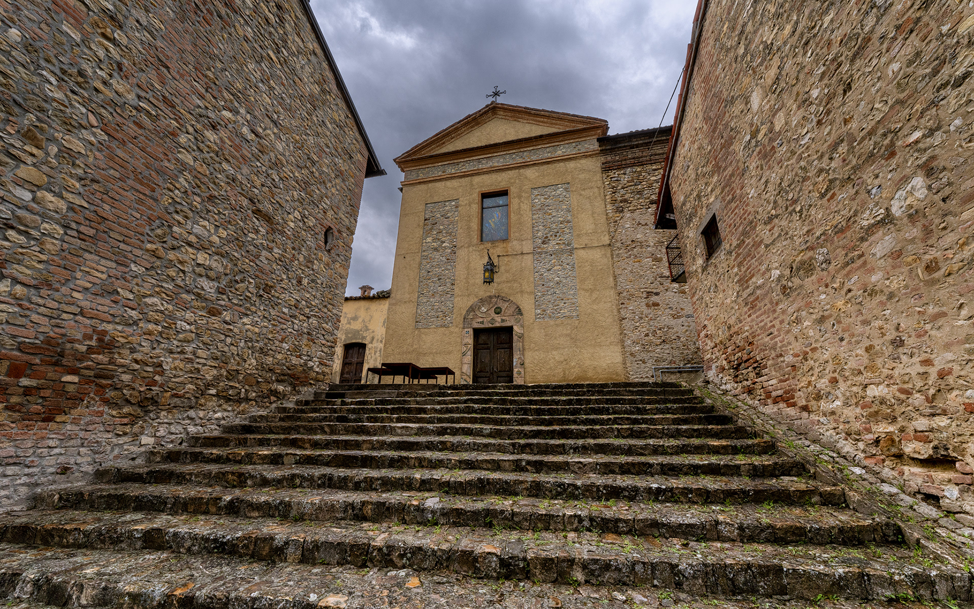 Chiesa di San Silvestro - Borgo di Scipione Castello - Parma.