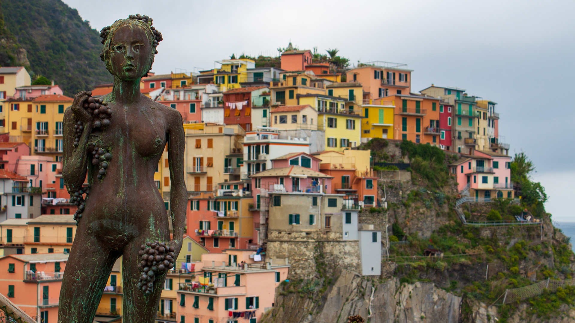 6 mai 2018 - La Donna dell'Uva, Manarola, Cinque Terre, Ligurie, Italie