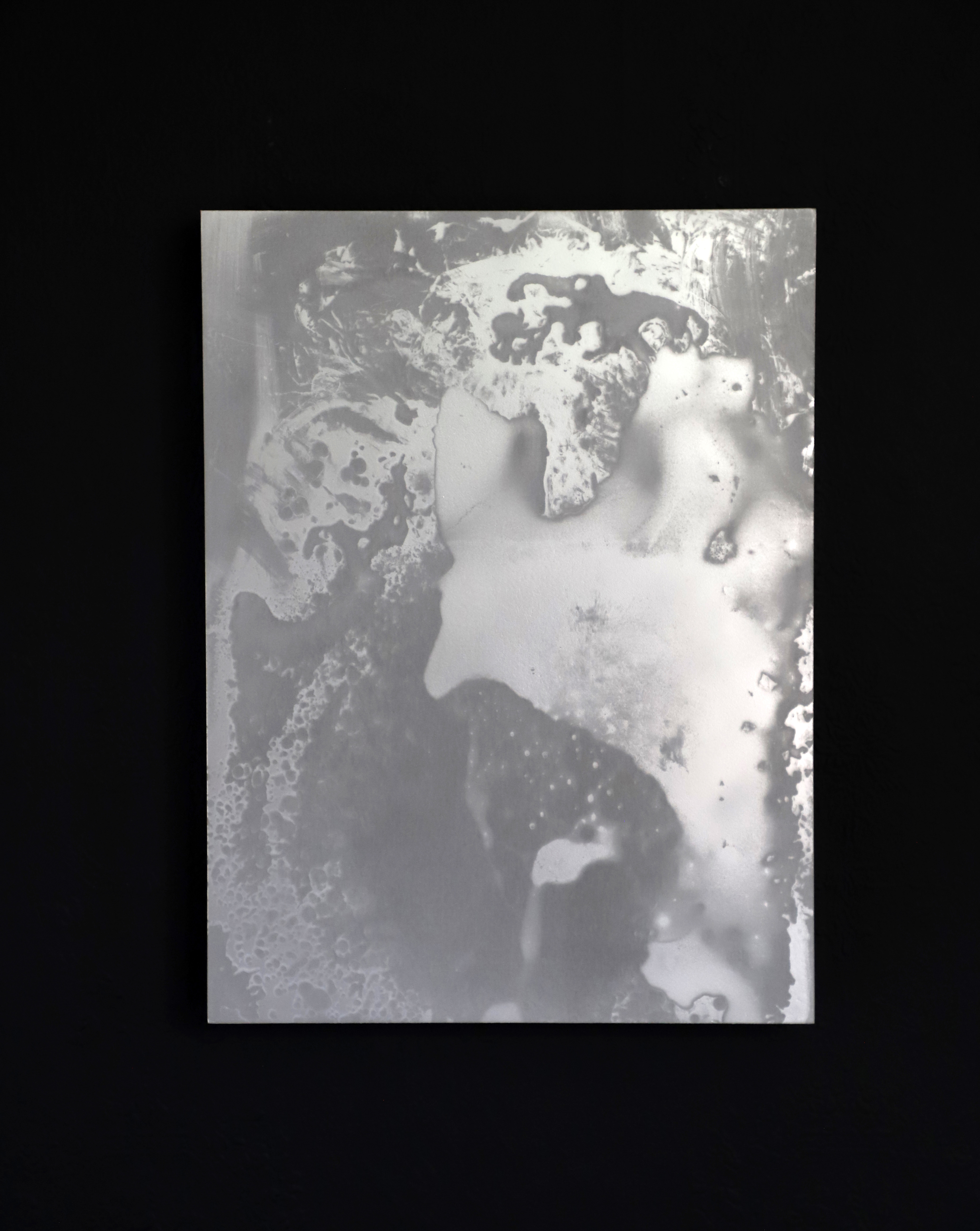 'Untitled' (2022) Spray Paint, Gesso Board. 40x 30cm.