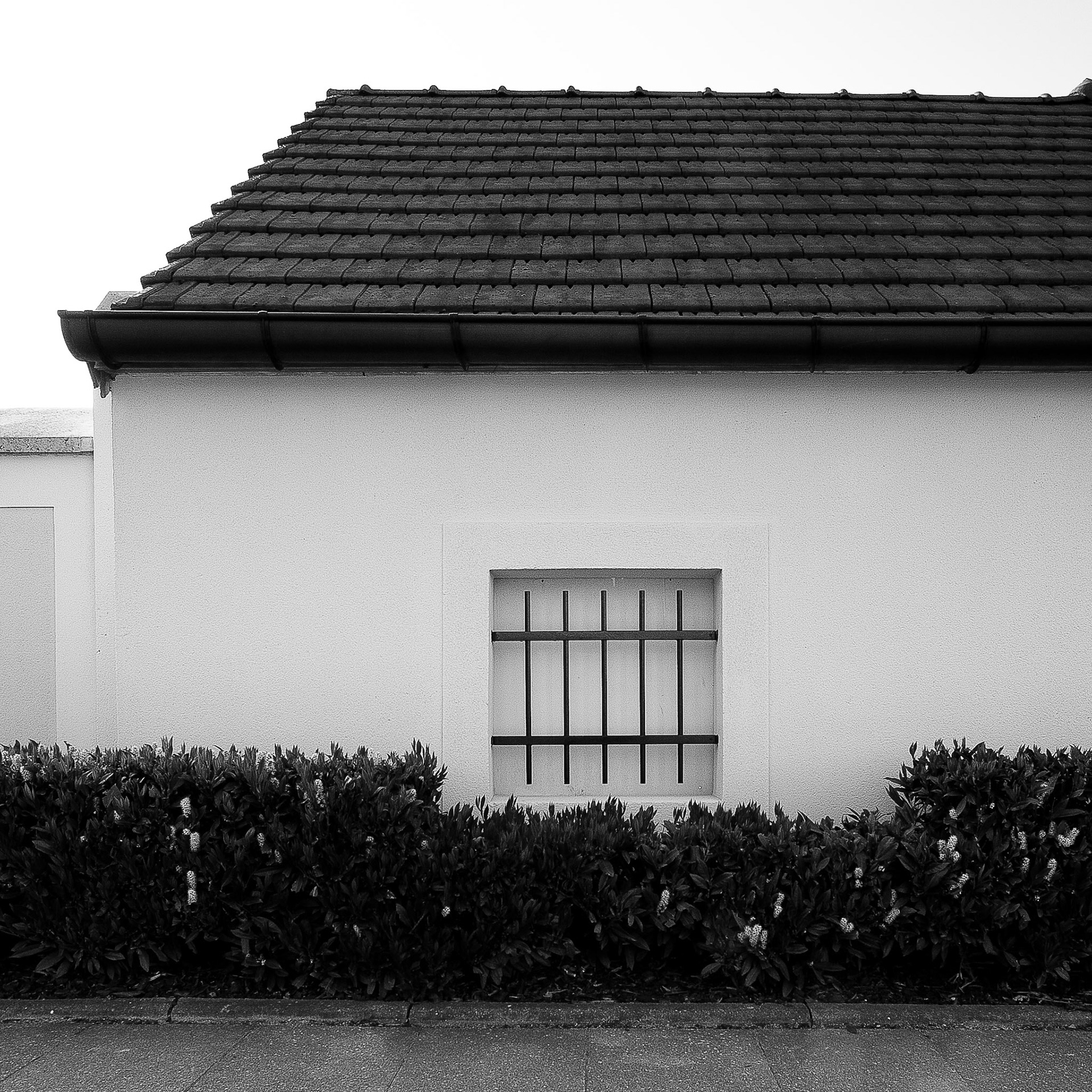 Quand les architectes construisent de toute pièce un village authentique...Cauchemar ou réalité ?http://sentenac.org/paradis-artificiels/