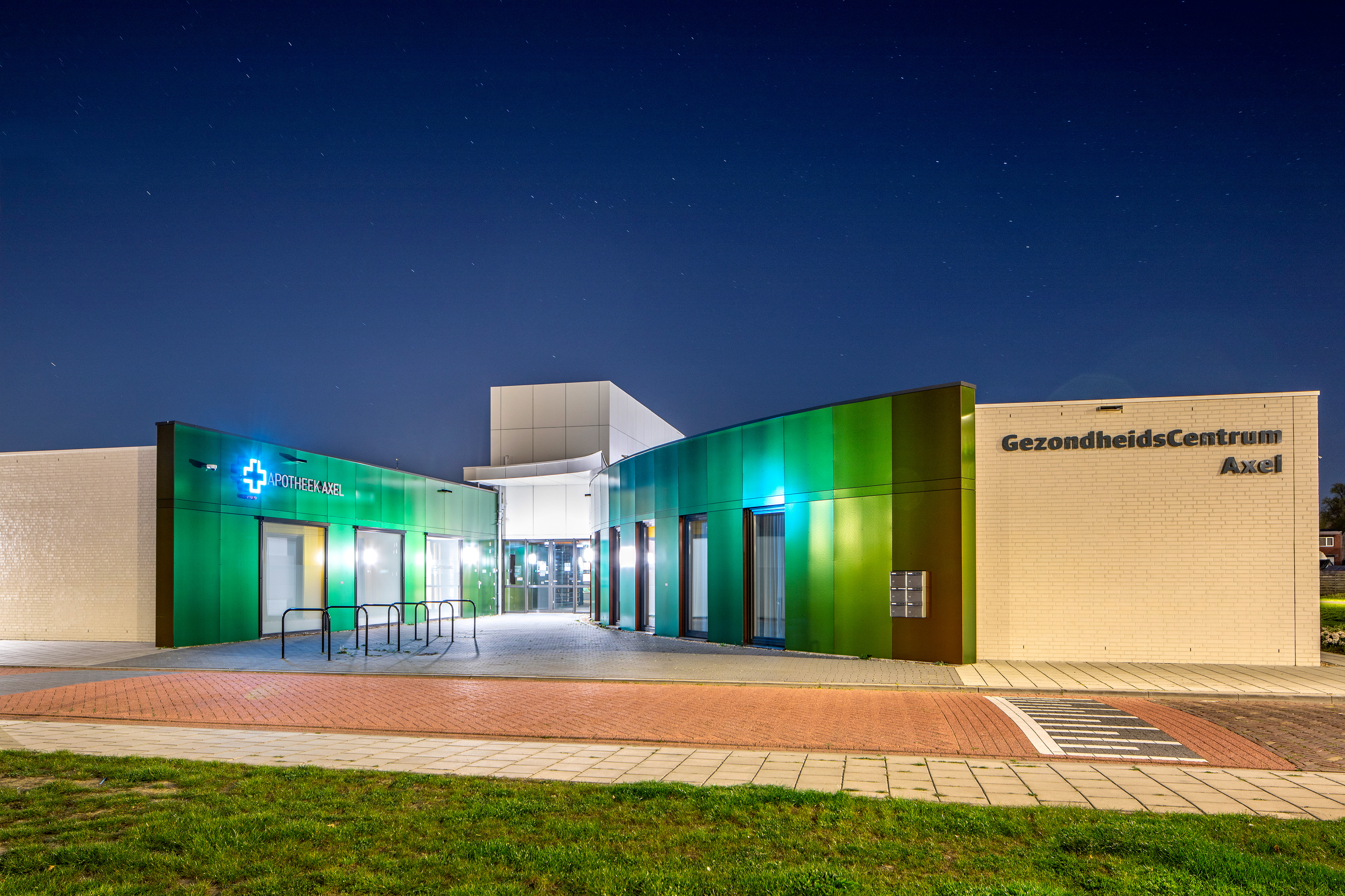 Gebouw ontwerp: www.amadiscruz.com  