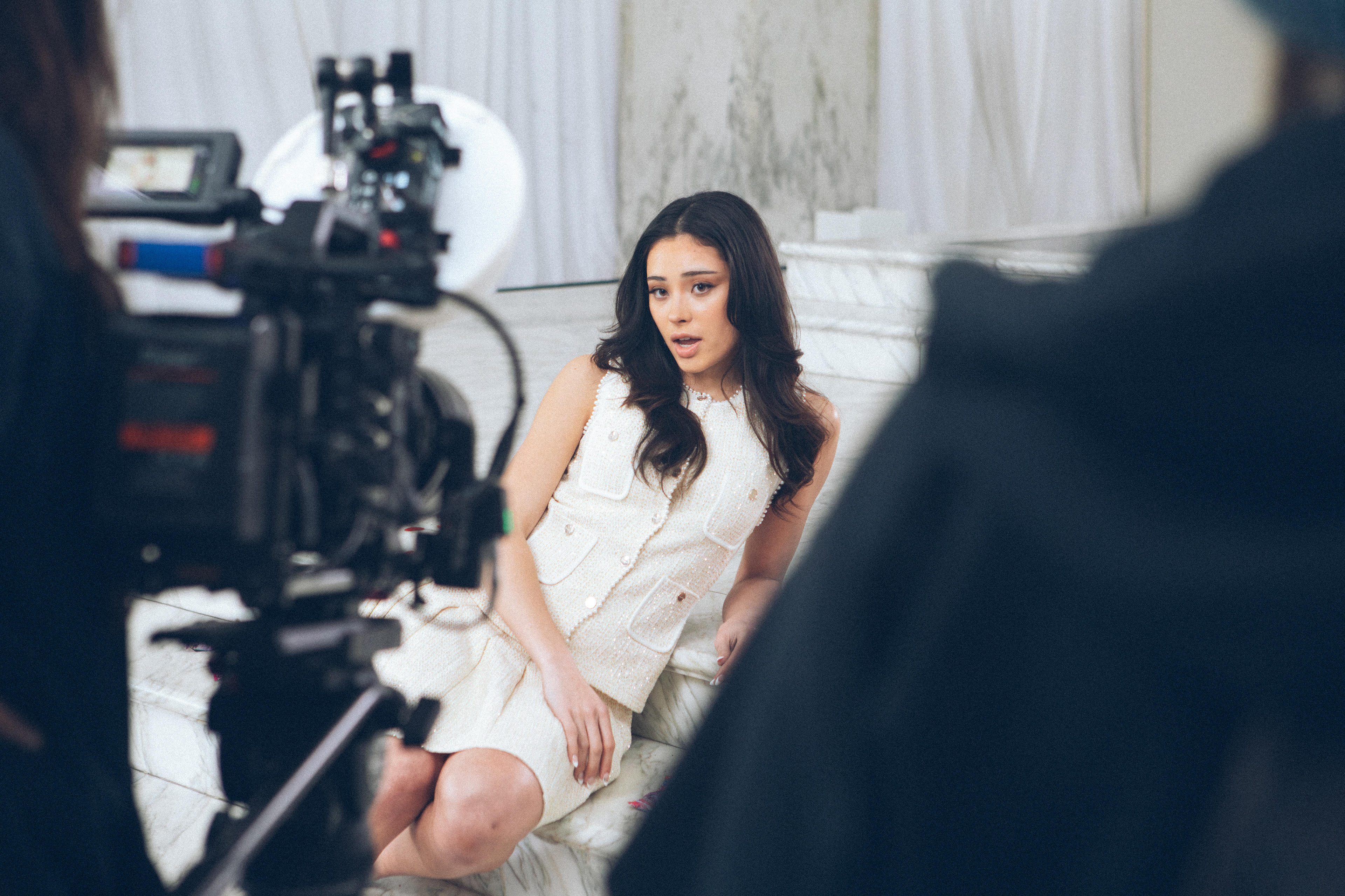 Hana Kuro | Be Romantic Video