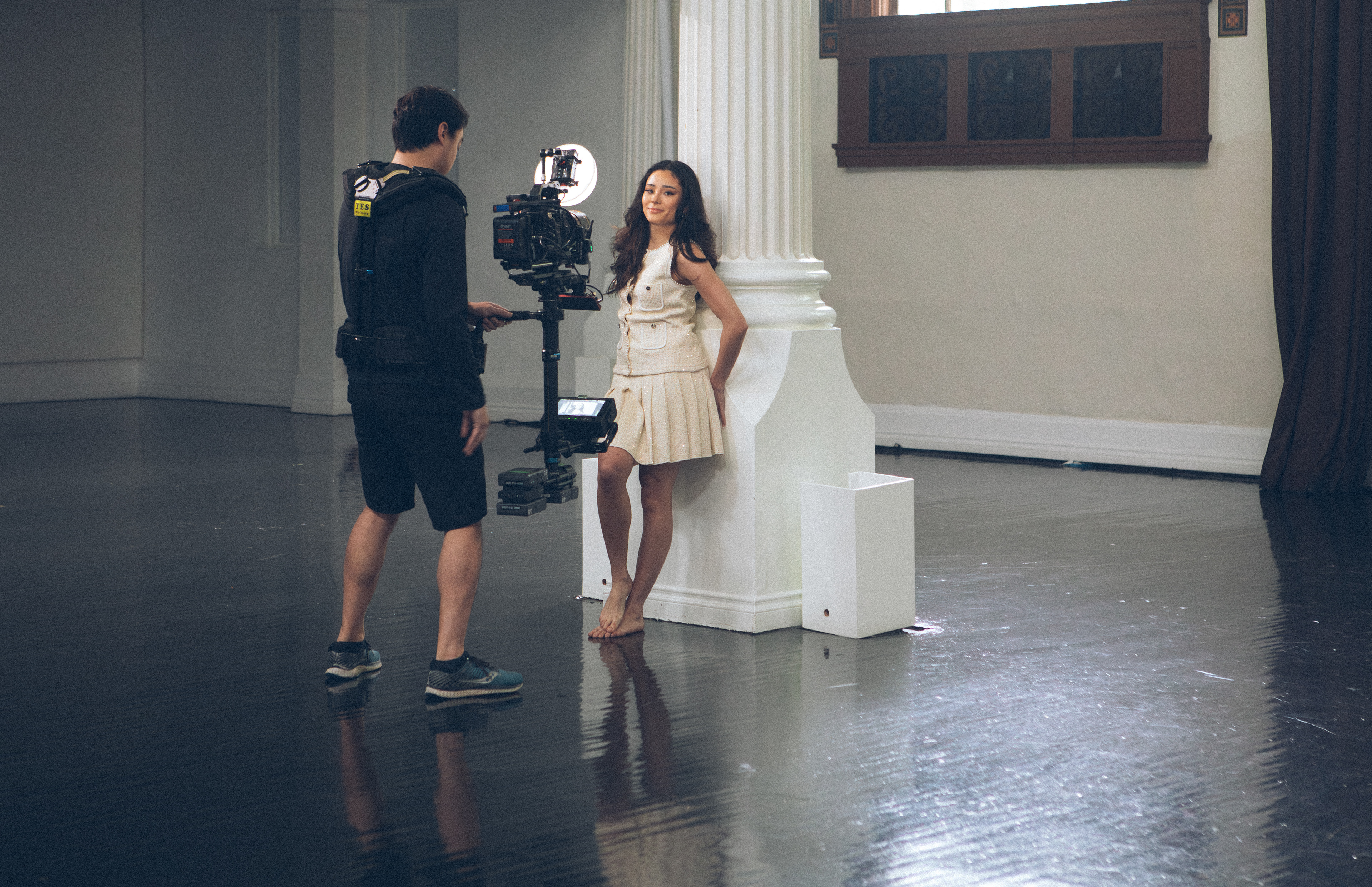 Hana Kuro | Be Romantic Video