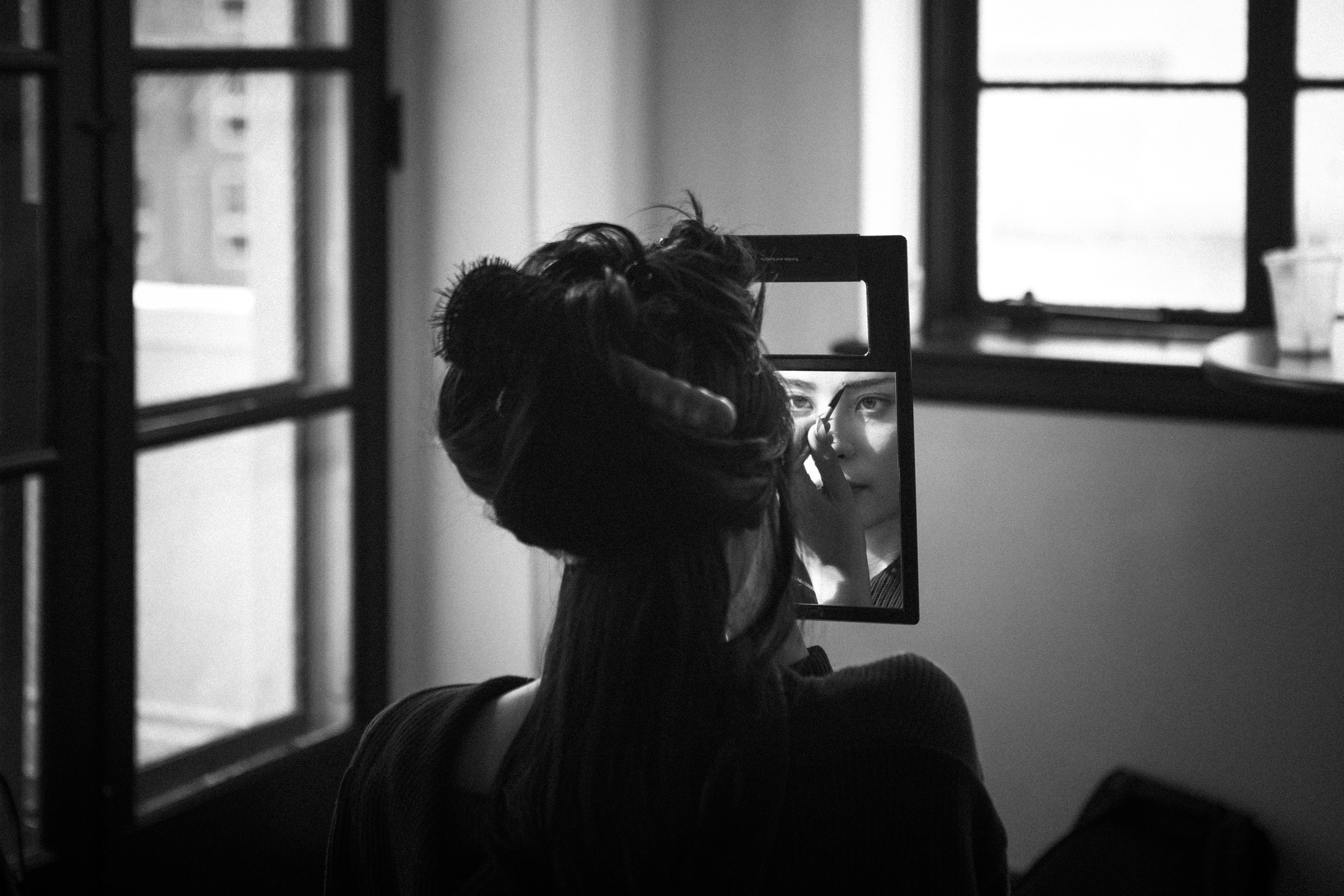 Hana Kuro | Be Romantic Video