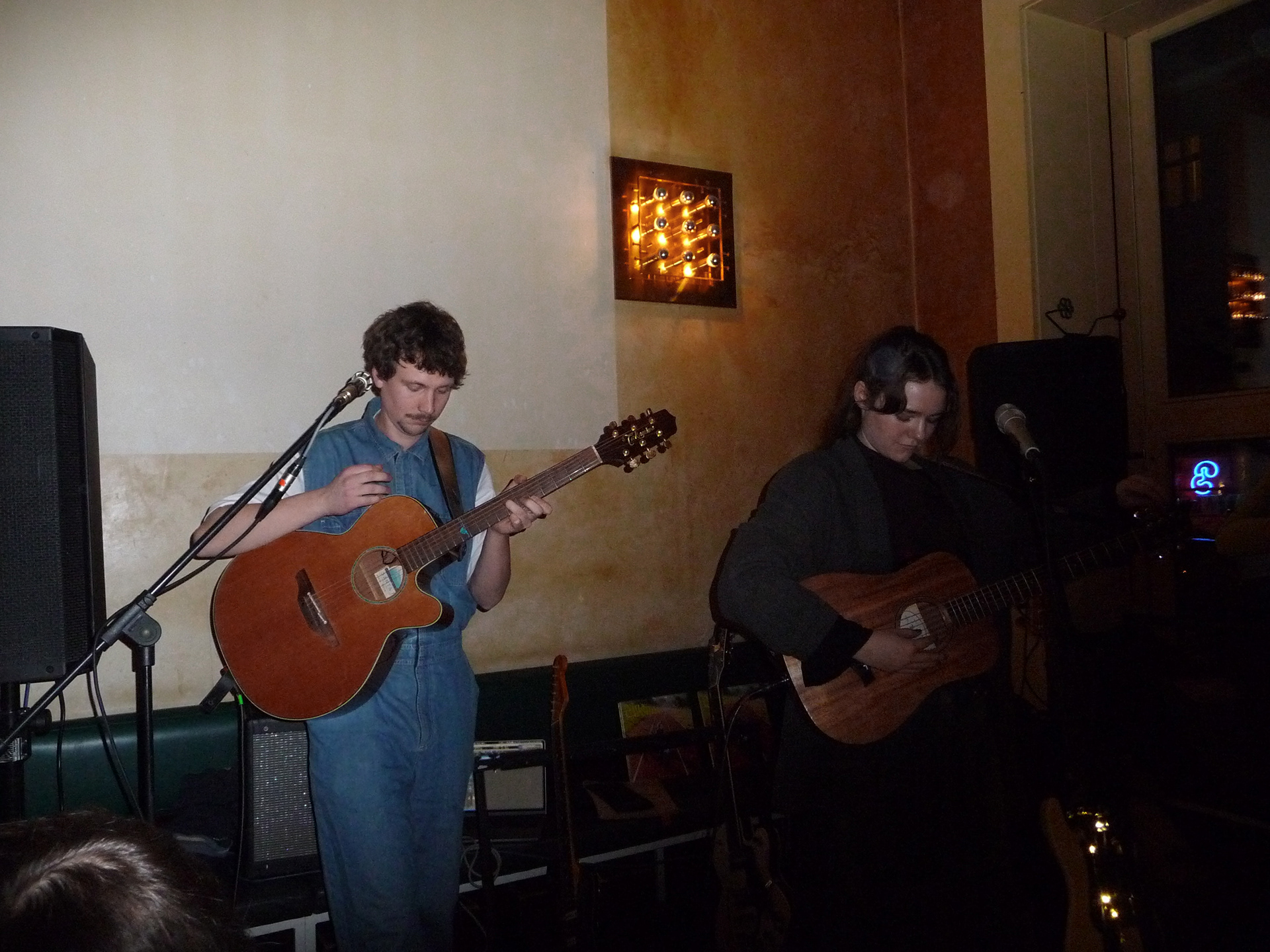 Nina Caroline "Outsider" EP Release