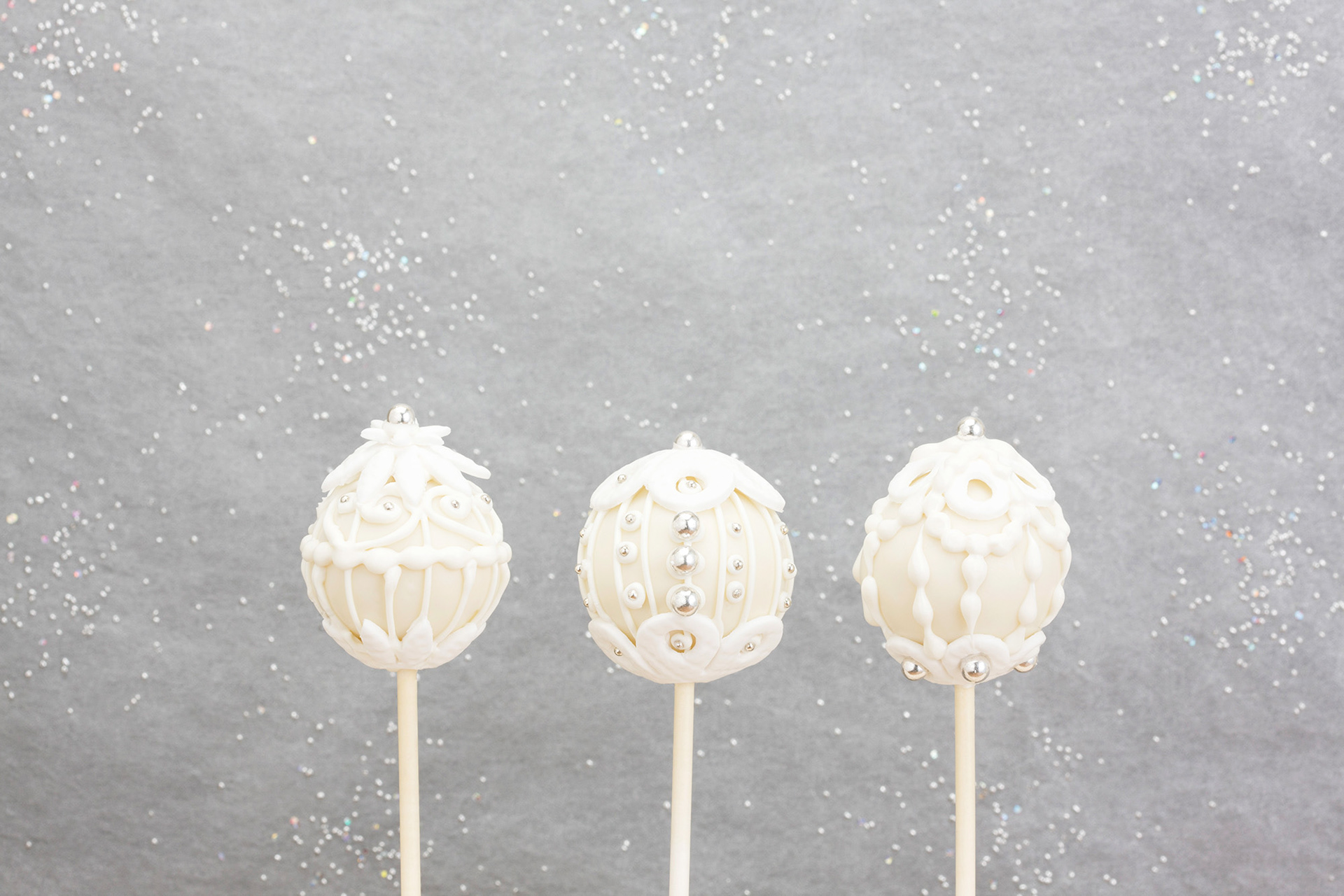 Cake Pops|秋葉ひろこ(Doze Life Food) Photo : Rika Wada
