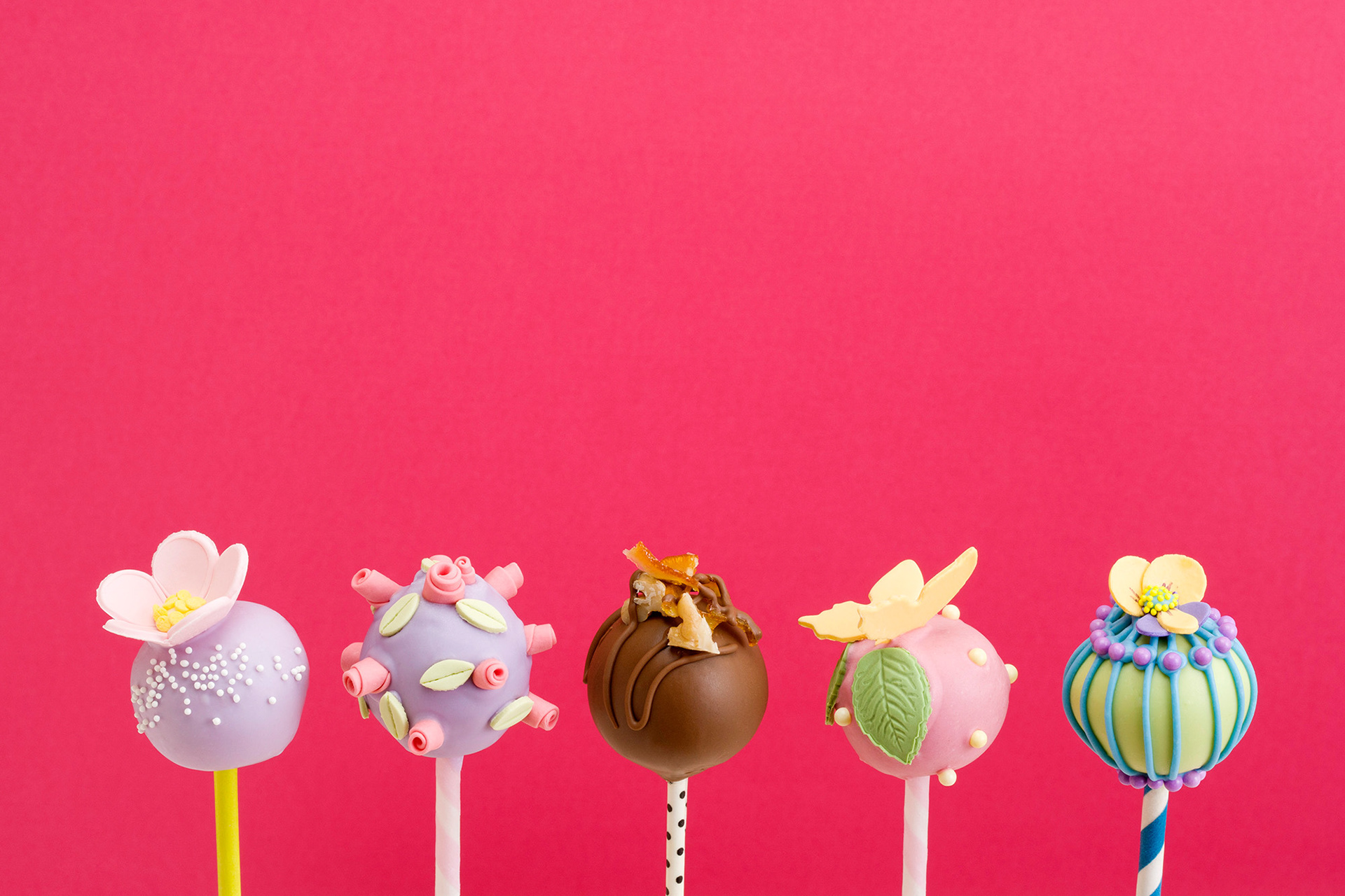 Cake Pops|秋葉ひろこ(Doze Life Food) Photo : Rika Wada