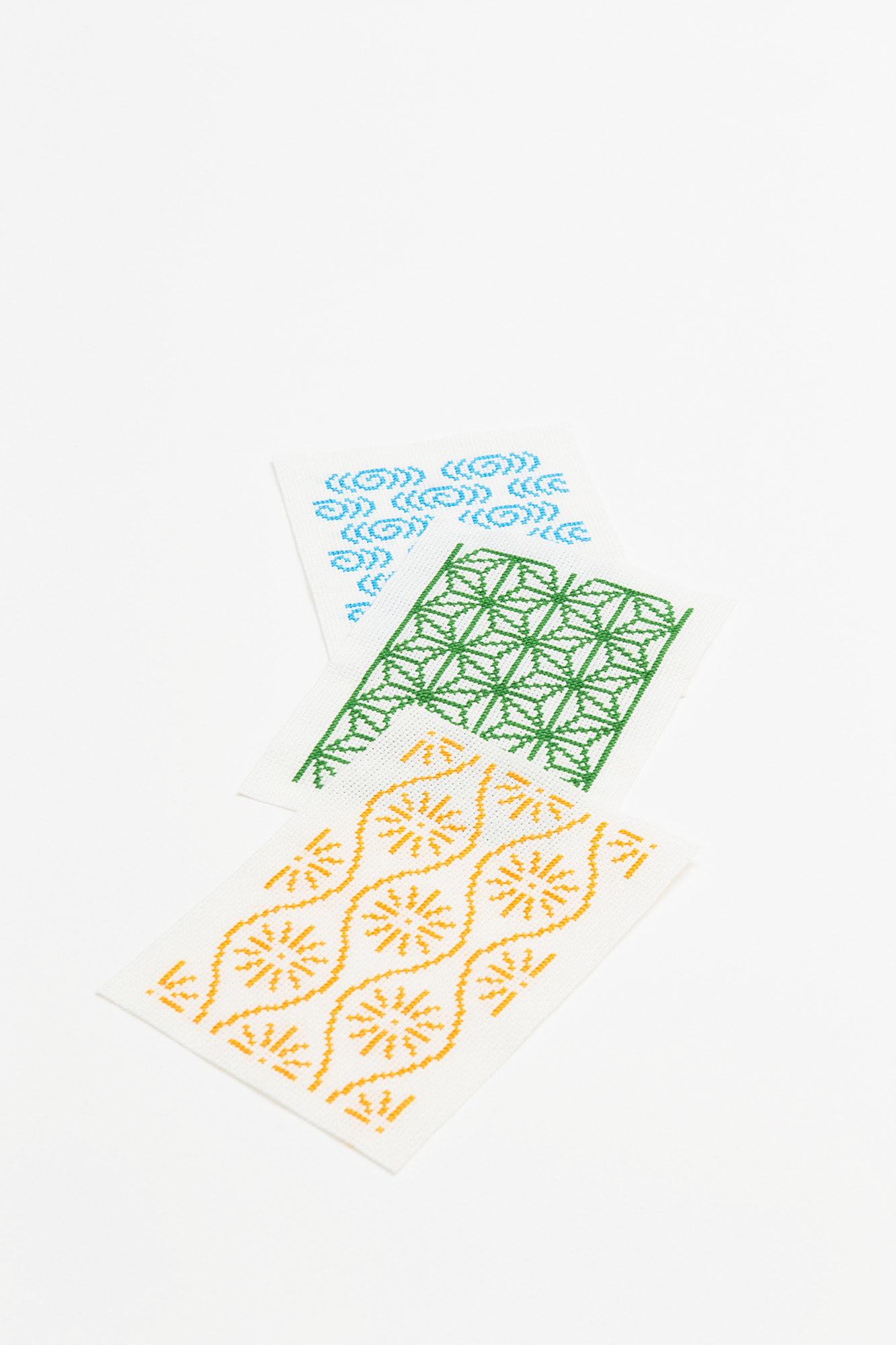 クロスステッチで楽しむ和の模様(遠藤佐絵子)|Photo : Rika Wada