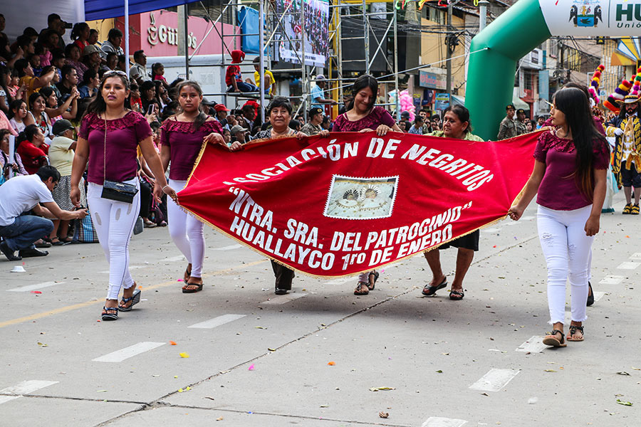 Representantes de una de las primeras Cofradías