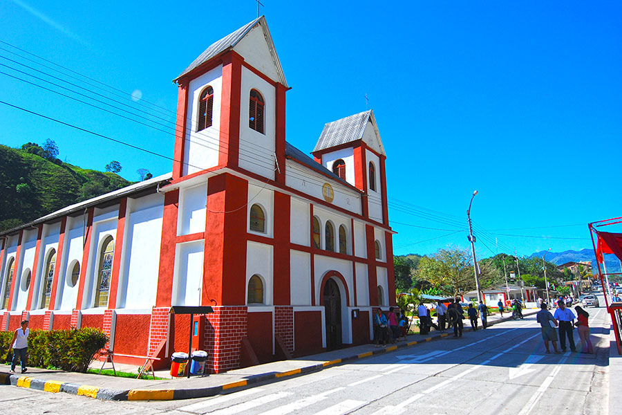 Iglesia Católica en Pozuzo