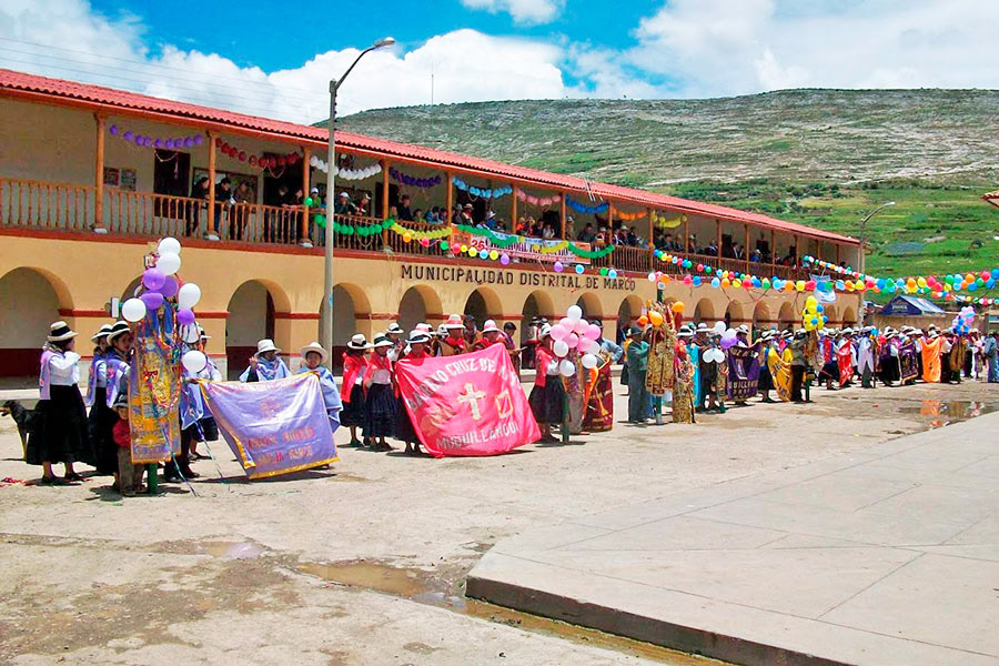 Presentación de todos los barrios al concurso del carnaval marqueño