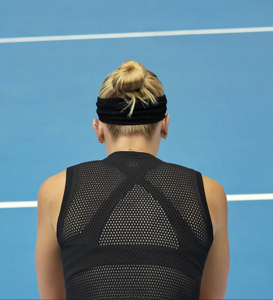 Pro Seamless Tank - warp knit seamless construction.