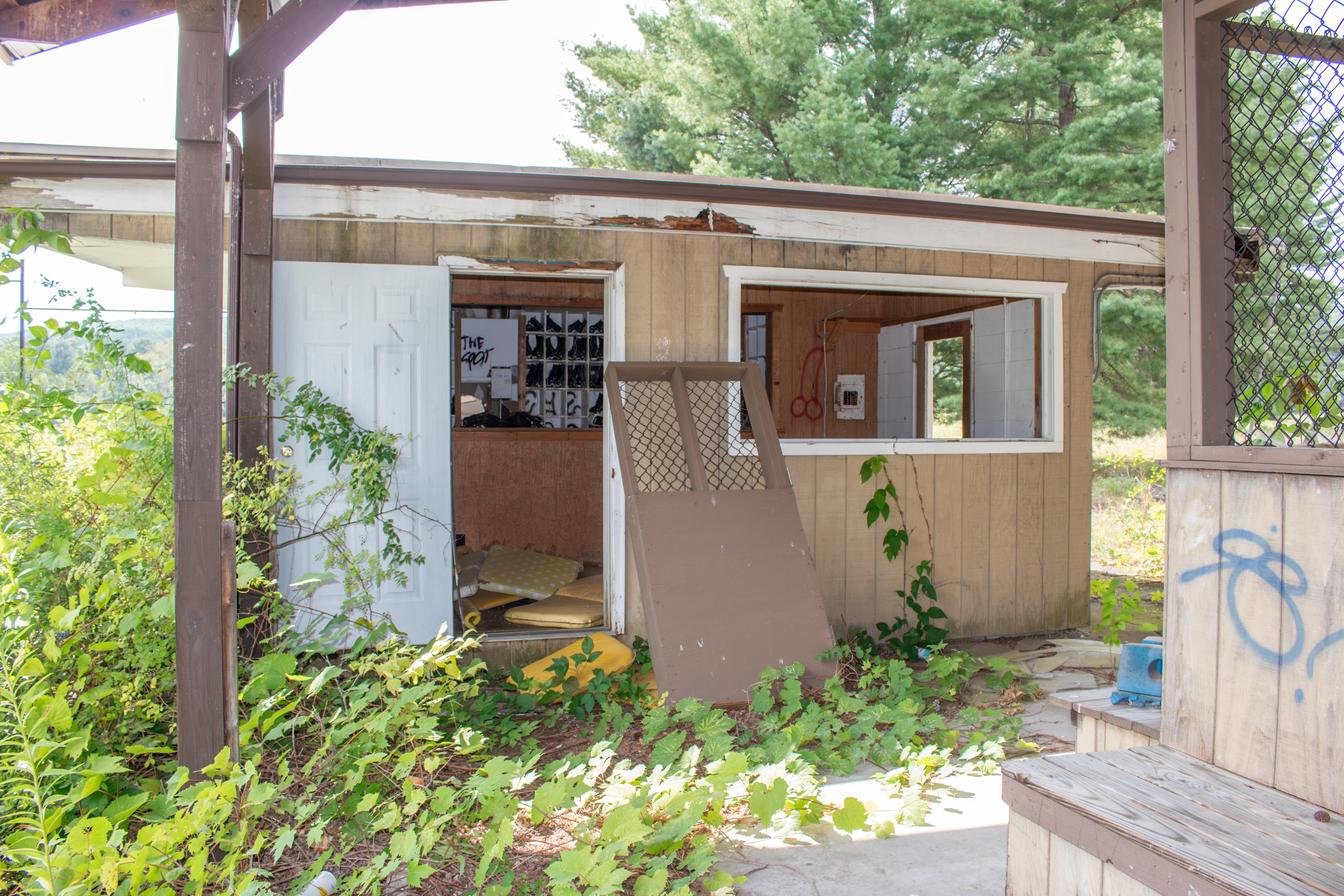 Ice skating Rink Rental Hunt/Bathroom, 2021