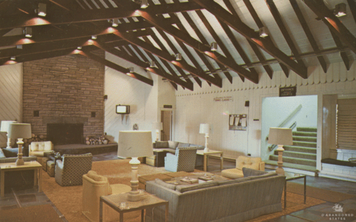 Inside Tennis Clubhouse & Pro Shop