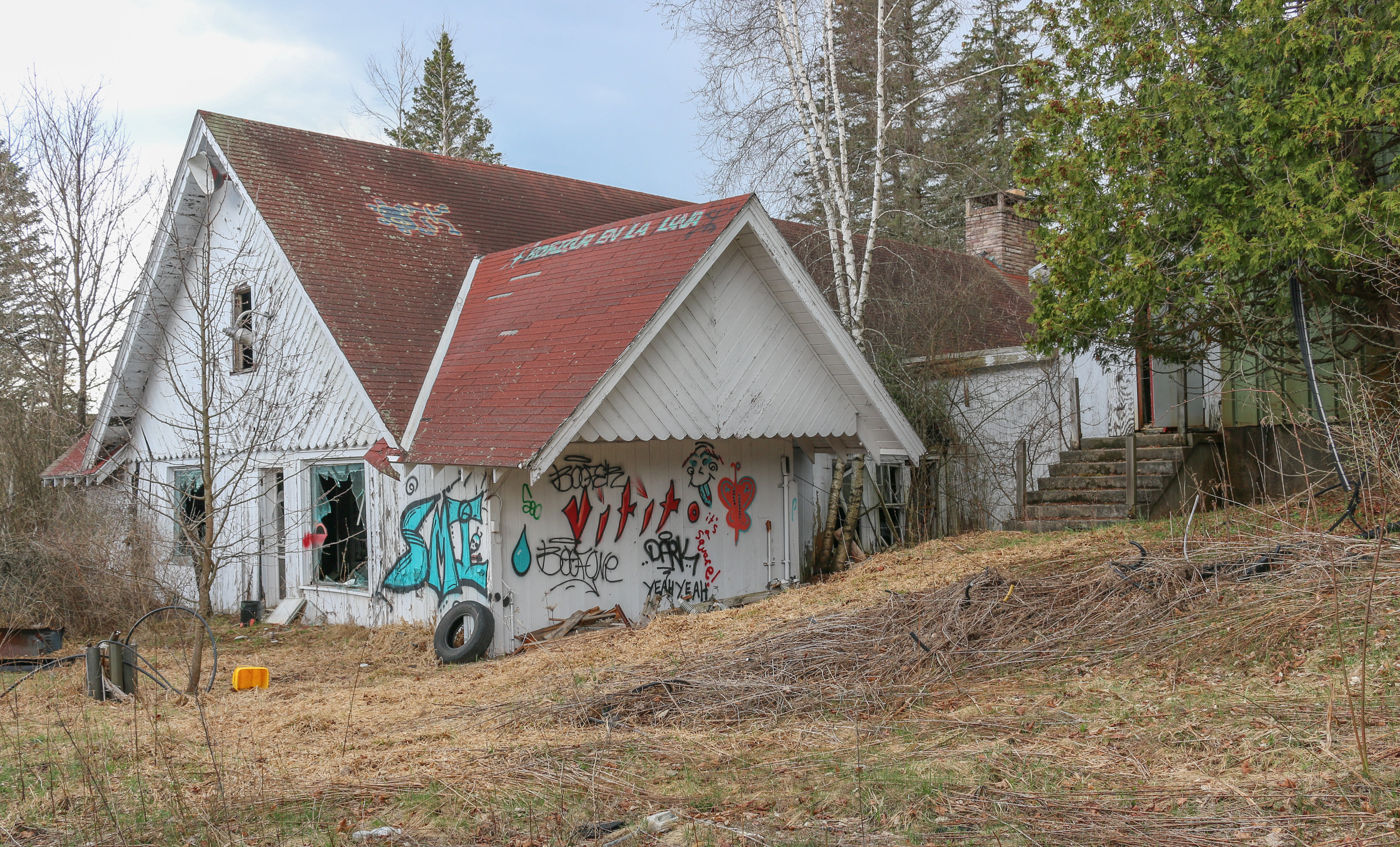 Tennis Clubhouse, 2018