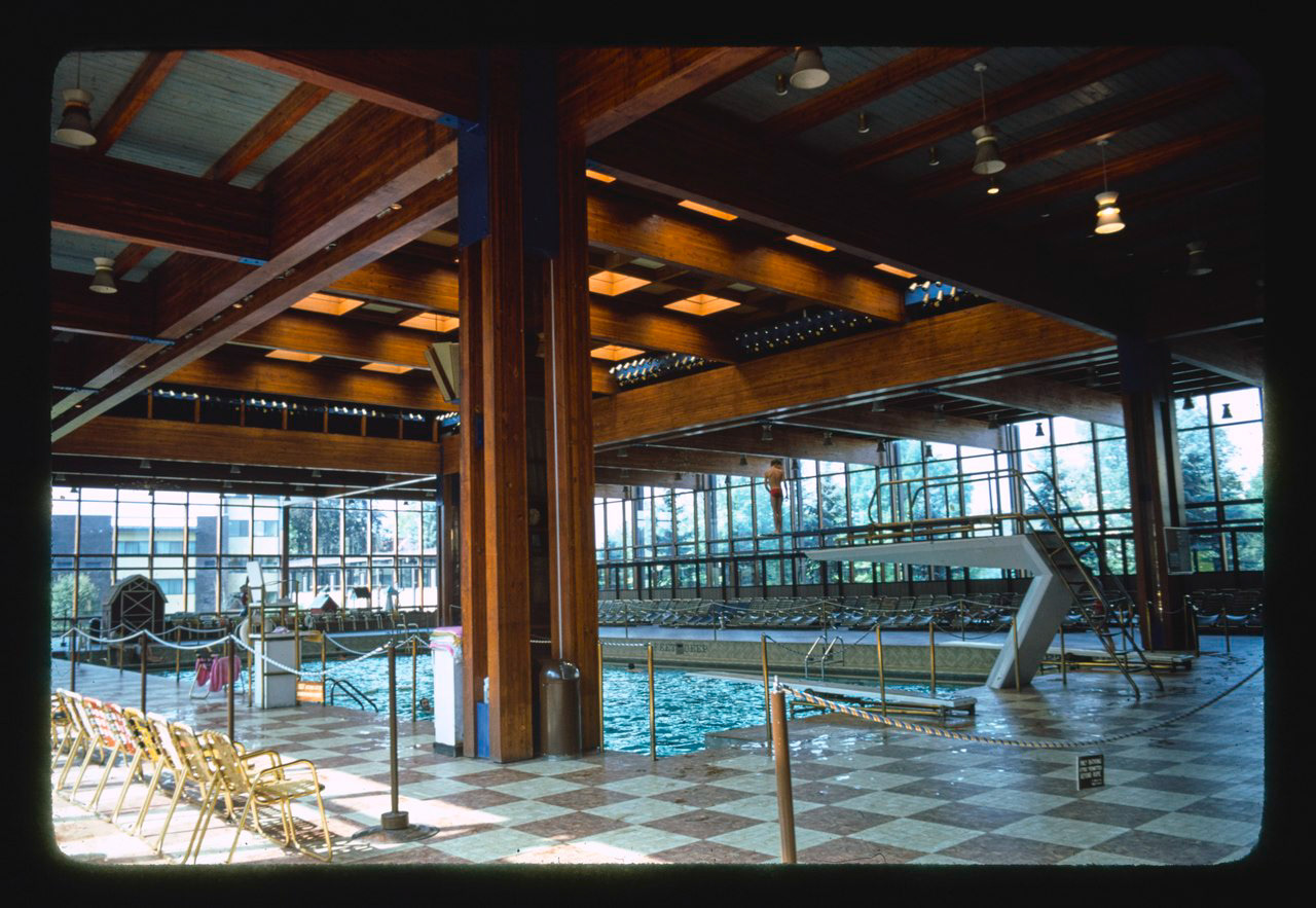 1976