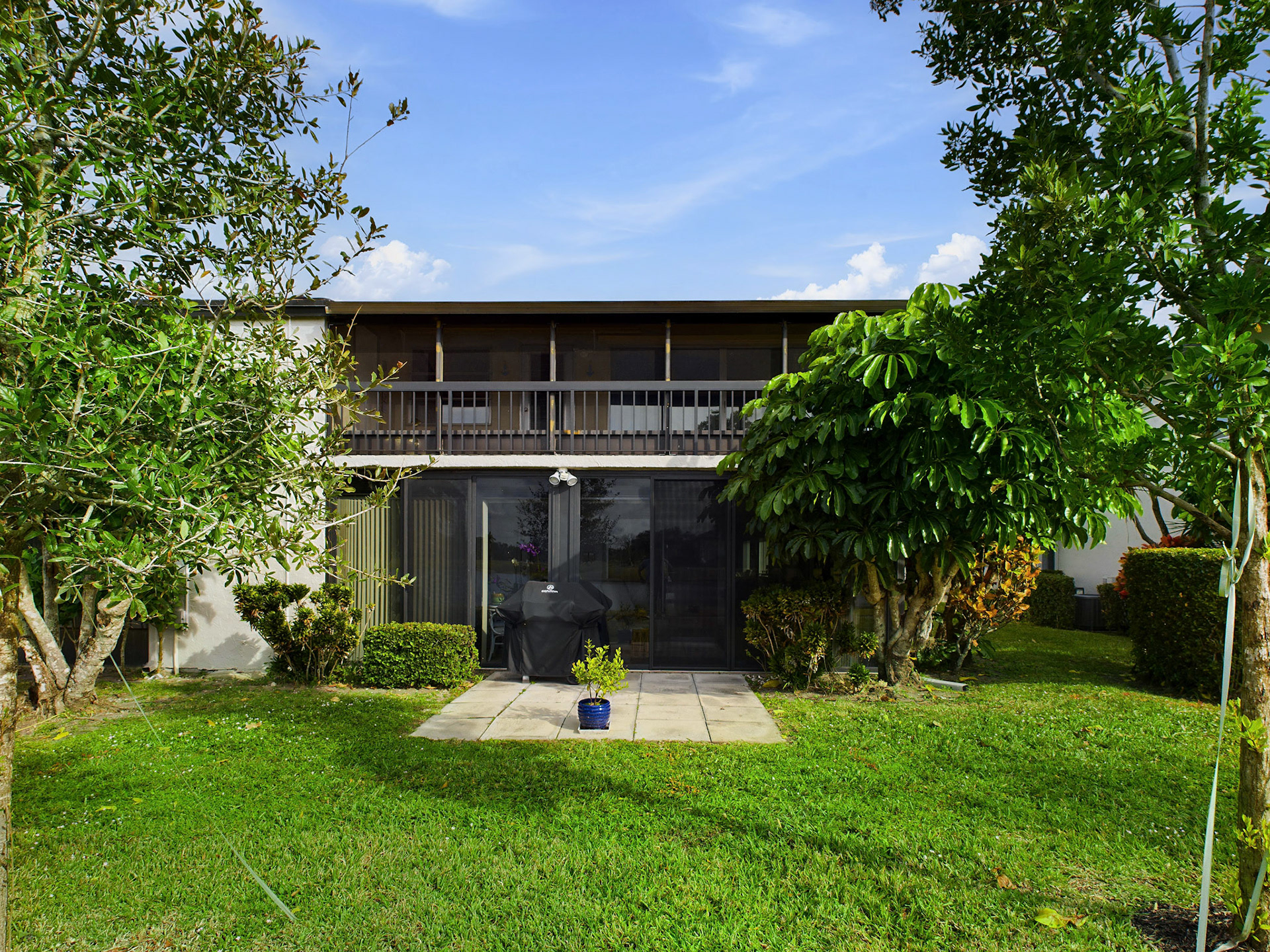 REAR ELEVATION