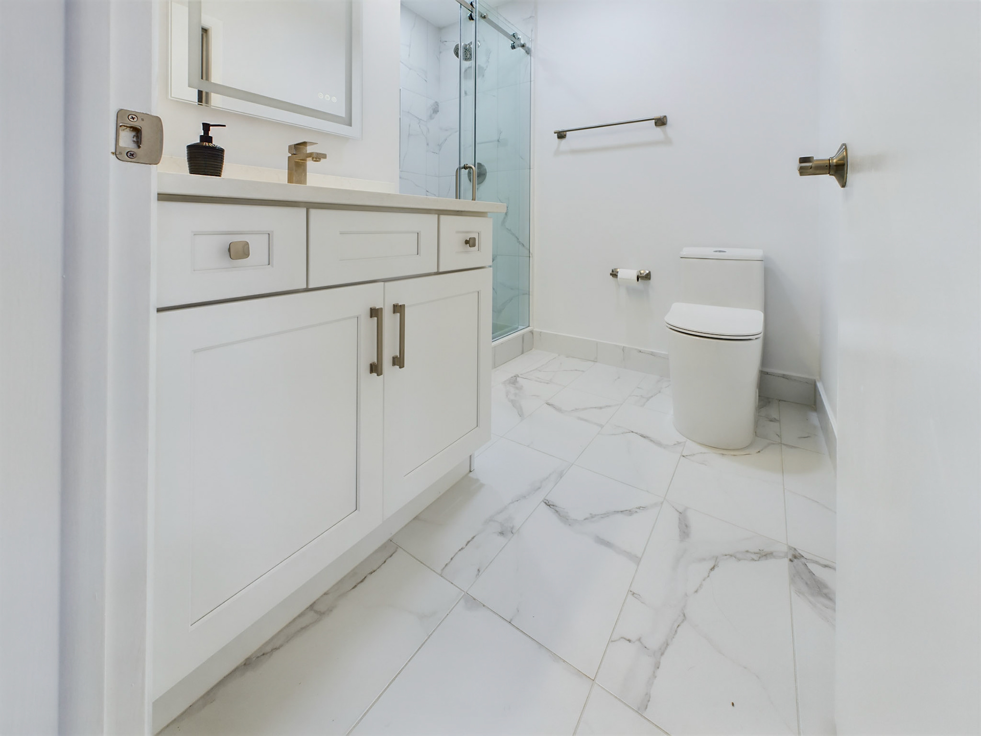 GUEST BATH