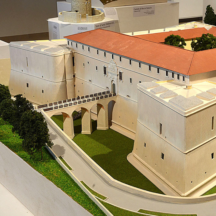 Castello cinquecentesco dell'Aquila - Scala 1:100 - L'Aqulandia Abruzzo Aquilano in Miniatura