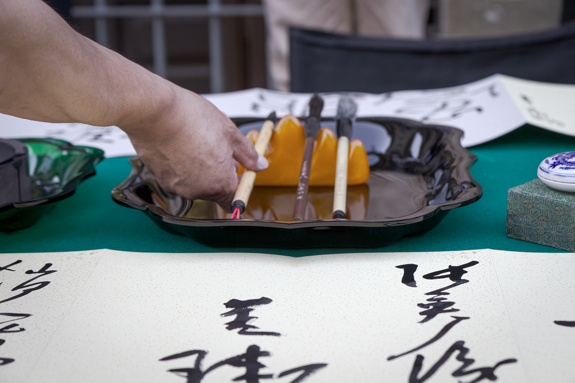 The Silent Rhythm of Ink: documenting the ancient art of calligraphy | Biennale Caratteri da Collezione