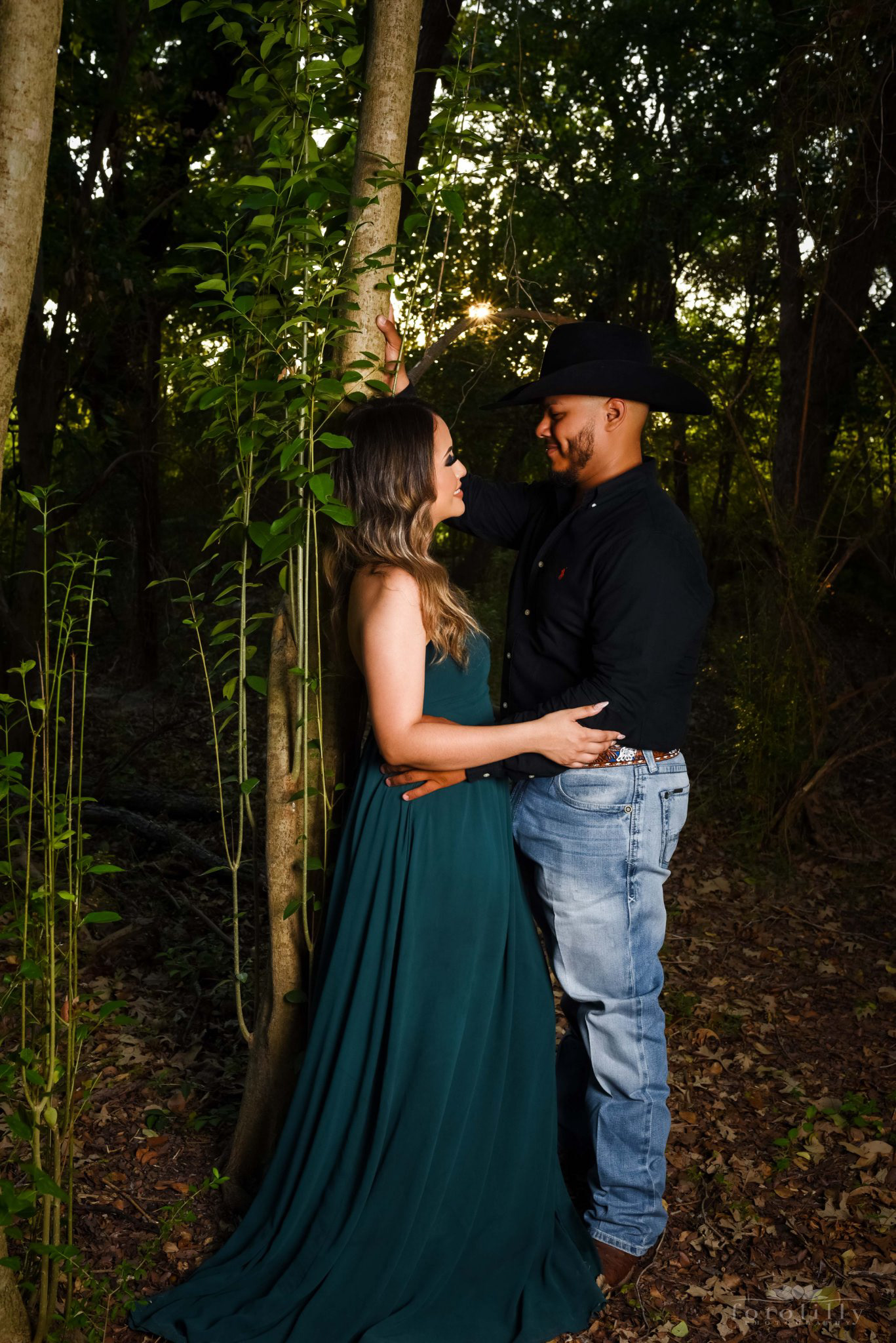 Fotolilly Photography is Dallas Fort Worth's BEST quinceanera photography with quinceanera photography and video packages. Quince Photos near me.   Fotolilly Photography is dedicated to capturing the essence of your quinceañera with our comprehensive and professional photography services. Our tailored quinceañera photography packages fit every budget and need, ensuring every moment is beautifully captured by our top-rated Dallas quinceañera photographers.   https://www.fotolillyphotography.com/  https://fotolillyproductions.com/