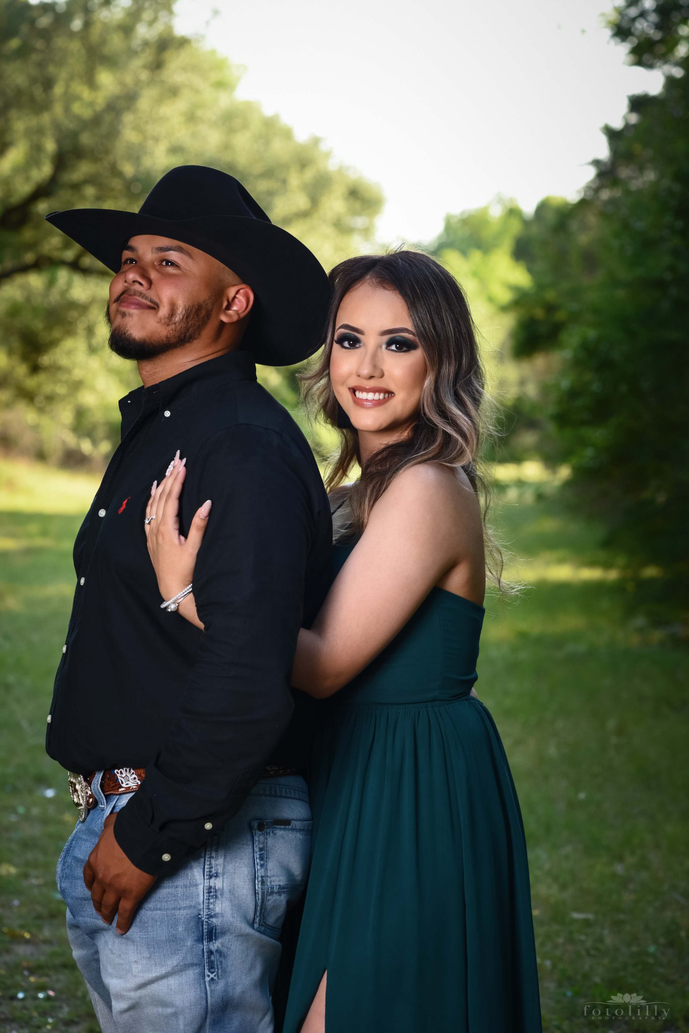 Fotolilly Photography is Dallas Fort Worth's BEST quinceanera photography with quinceanera photography and video packages. Quince Photos near me.   Fotolilly Photography is dedicated to capturing the essence of your quinceañera with our comprehensive and professional photography services. Our tailored quinceañera photography packages fit every budget and need, ensuring every moment is beautifully captured by our top-rated Dallas quinceañera photographers.   https://www.fotolillyphotography.com/  https://fotolillyproductions.com/