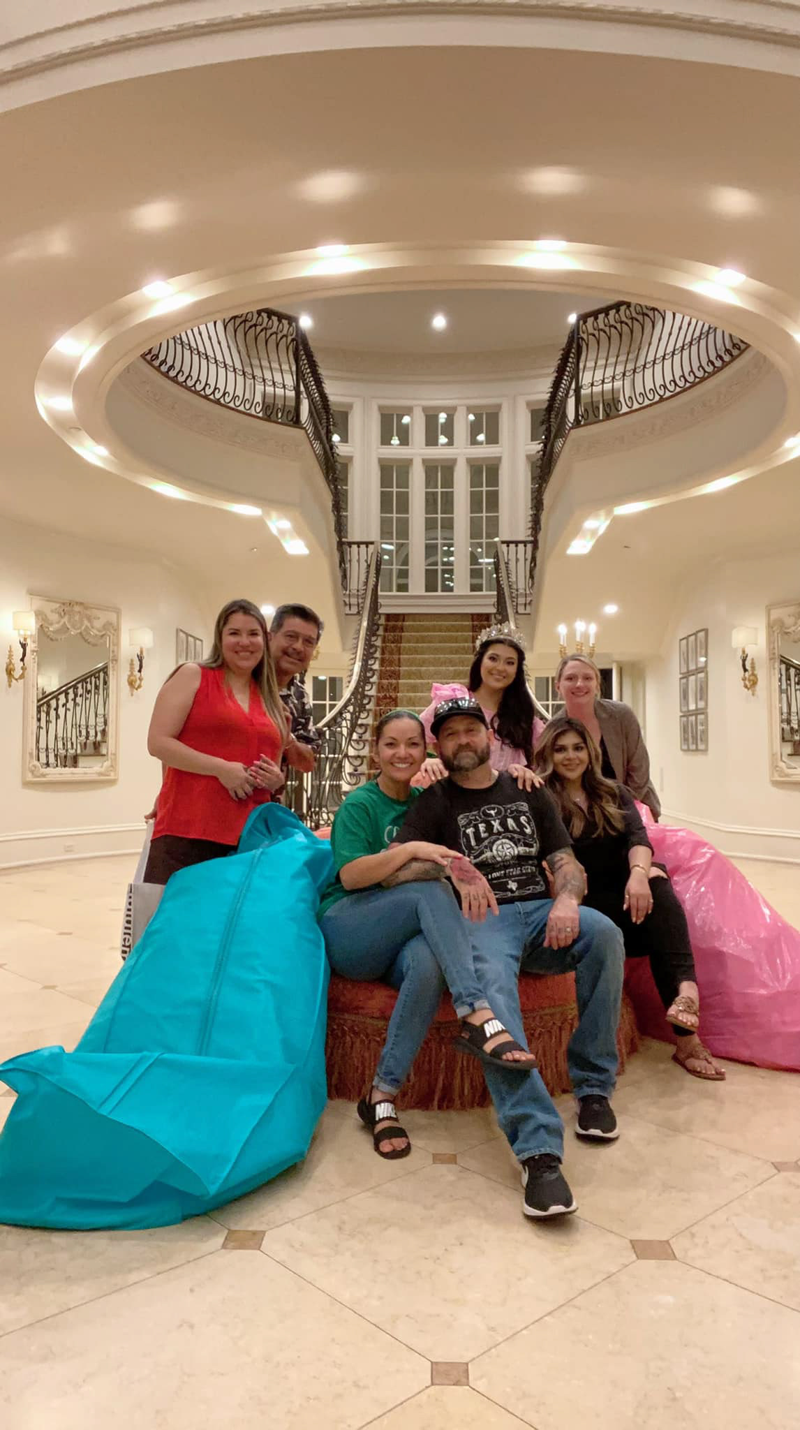 Fotolilly Photography is Dallas Fort Worth's BEST quinceanera photography with quinceanera photography and video packages. Quince Photos near me.   Fotolilly Photography is dedicated to capturing the essence of your quinceañera with our comprehensive and professional photography services. Our tailored quinceañera photography packages fit every budget and need, ensuring every moment is beautifully captured by our top-rated Dallas quinceañera photographers.   https://www.fotolillyphotography.com/  https://fotolillyproductions.com/