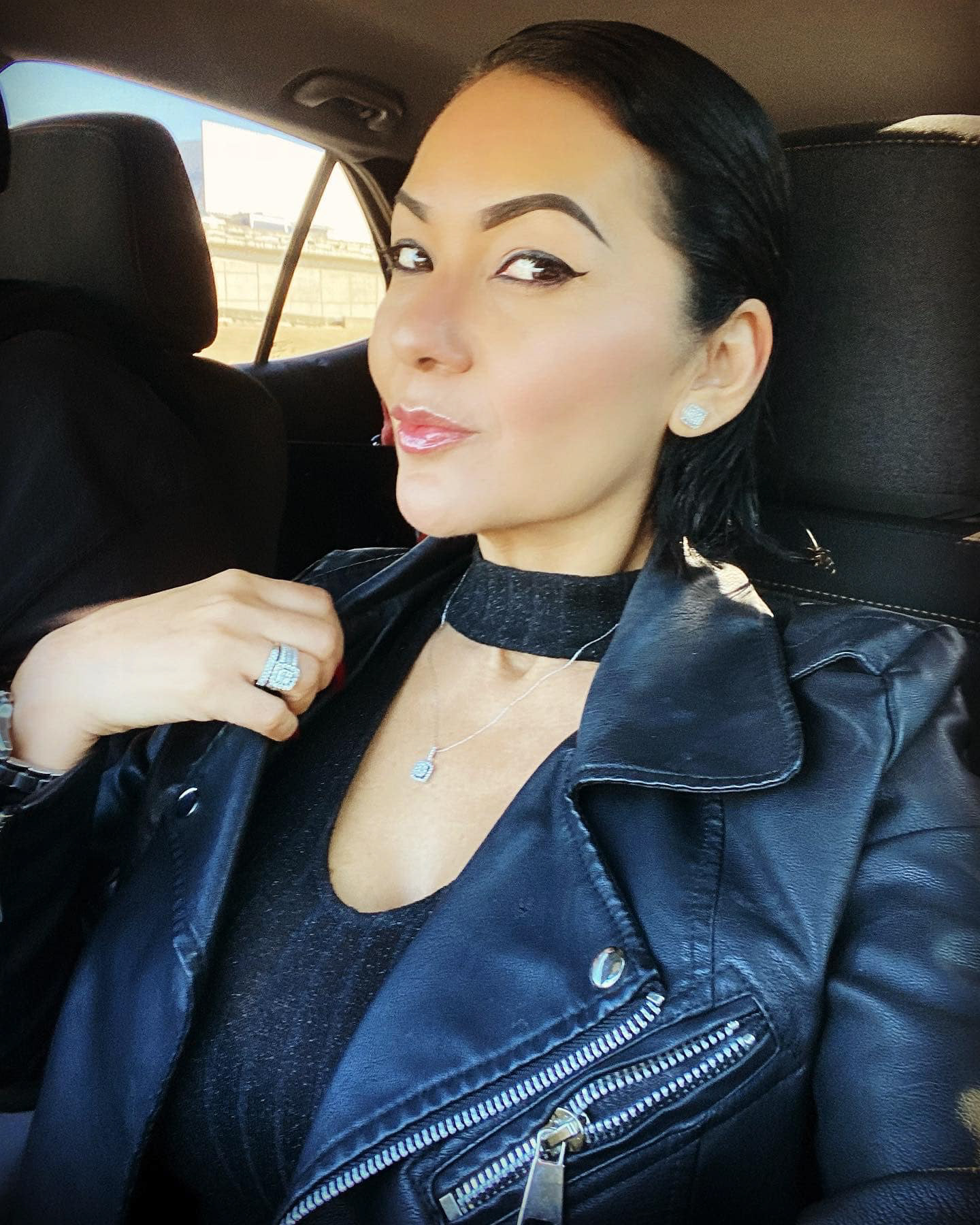 Fotolilly Photography is Dallas Fort Worth's BEST quinceanera photography with quinceanera photography and video packages. Quince Photos near me.   Fotolilly Photography is dedicated to capturing the essence of your quinceañera with our comprehensive and professional photography services. Our tailored quinceañera photography packages fit every budget and need, ensuring every moment is beautifully captured by our top-rated Dallas quinceañera photographers.   https://www.fotolillyphotography.com/  https://fotolillyproductions.com/