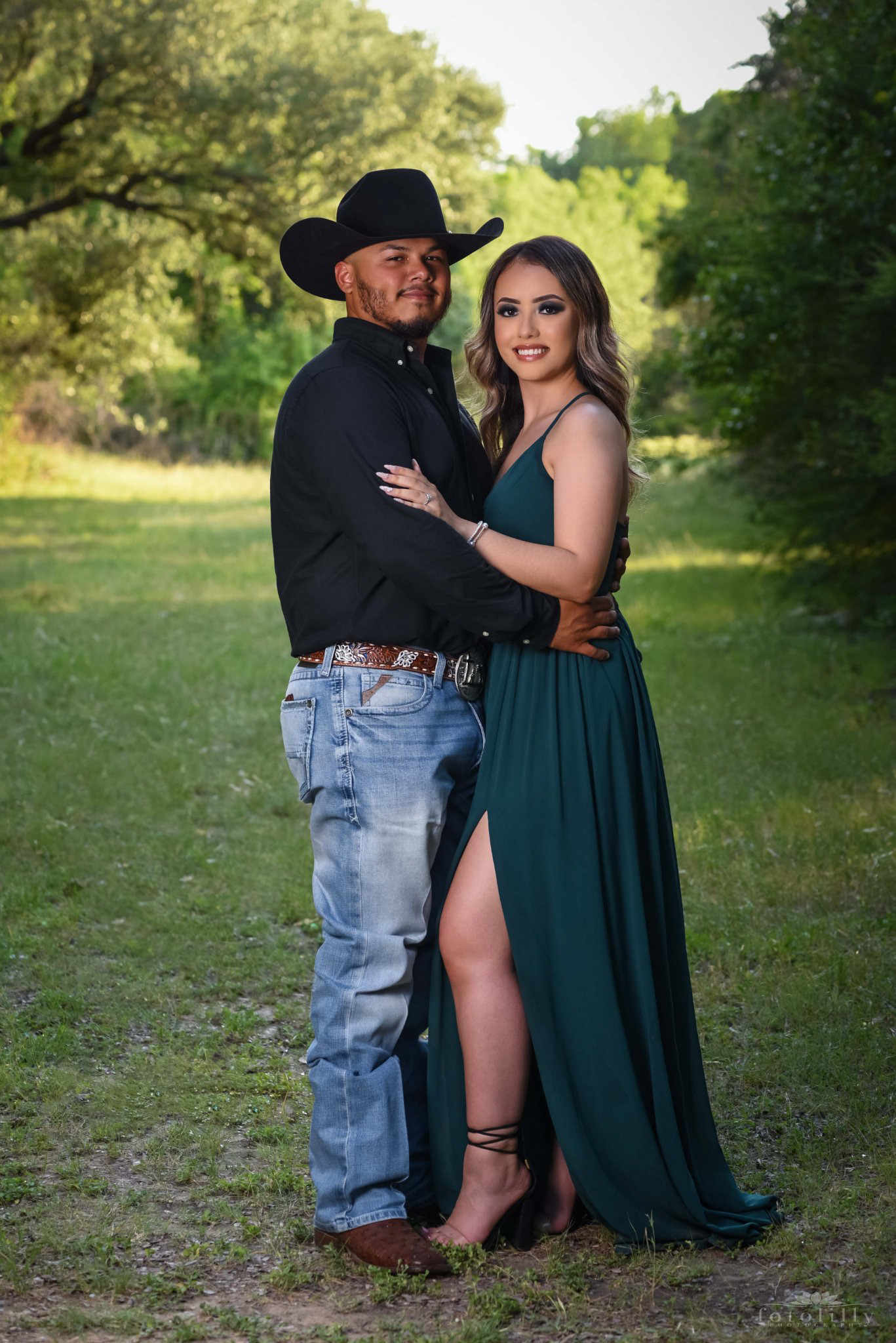 Fotolilly Photography is Dallas Fort Worth's BEST quinceanera photography with quinceanera photography and video packages. Quince Photos near me.   Fotolilly Photography is dedicated to capturing the essence of your quinceañera with our comprehensive and professional photography services. Our tailored quinceañera photography packages fit every budget and need, ensuring every moment is beautifully captured by our top-rated Dallas quinceañera photographers.   https://www.fotolillyphotography.com/  https://fotolillyproductions.com/