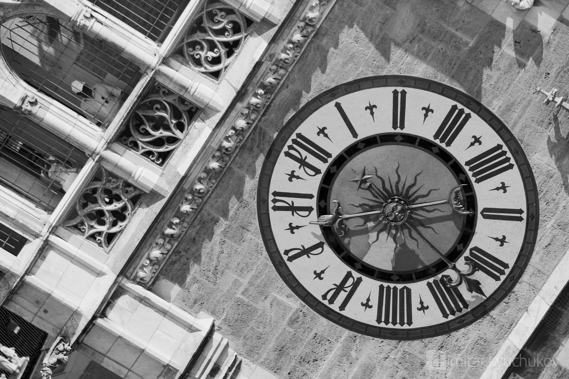 Munich, Rathaus clock