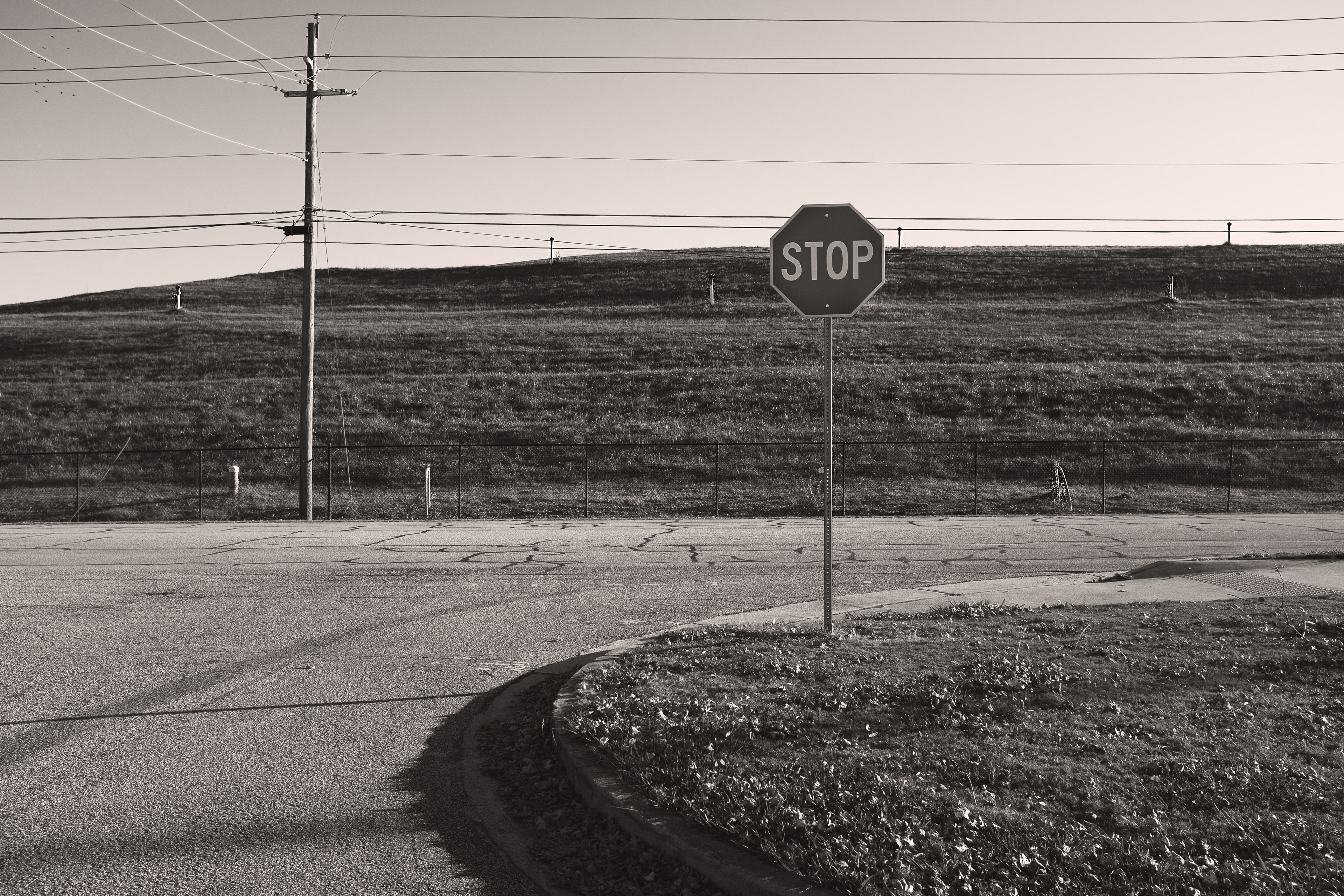 New topographic iamge of Landfill, Black and white