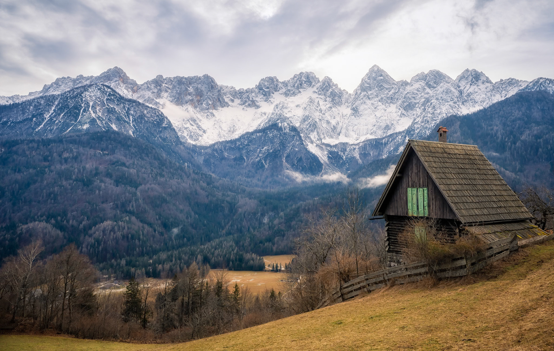 Spik Mountain Range from Srednji Vrh