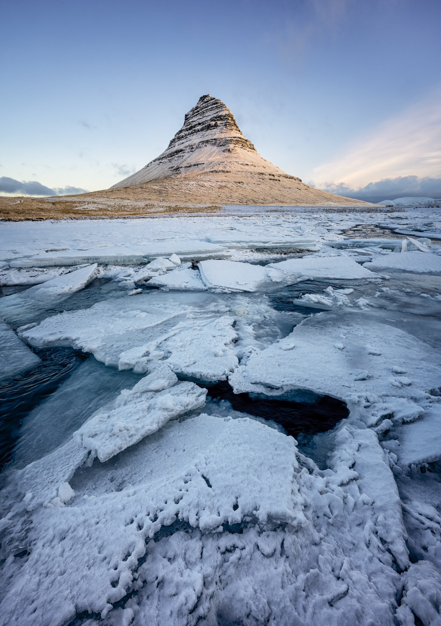 Frozen Kirkjufell
