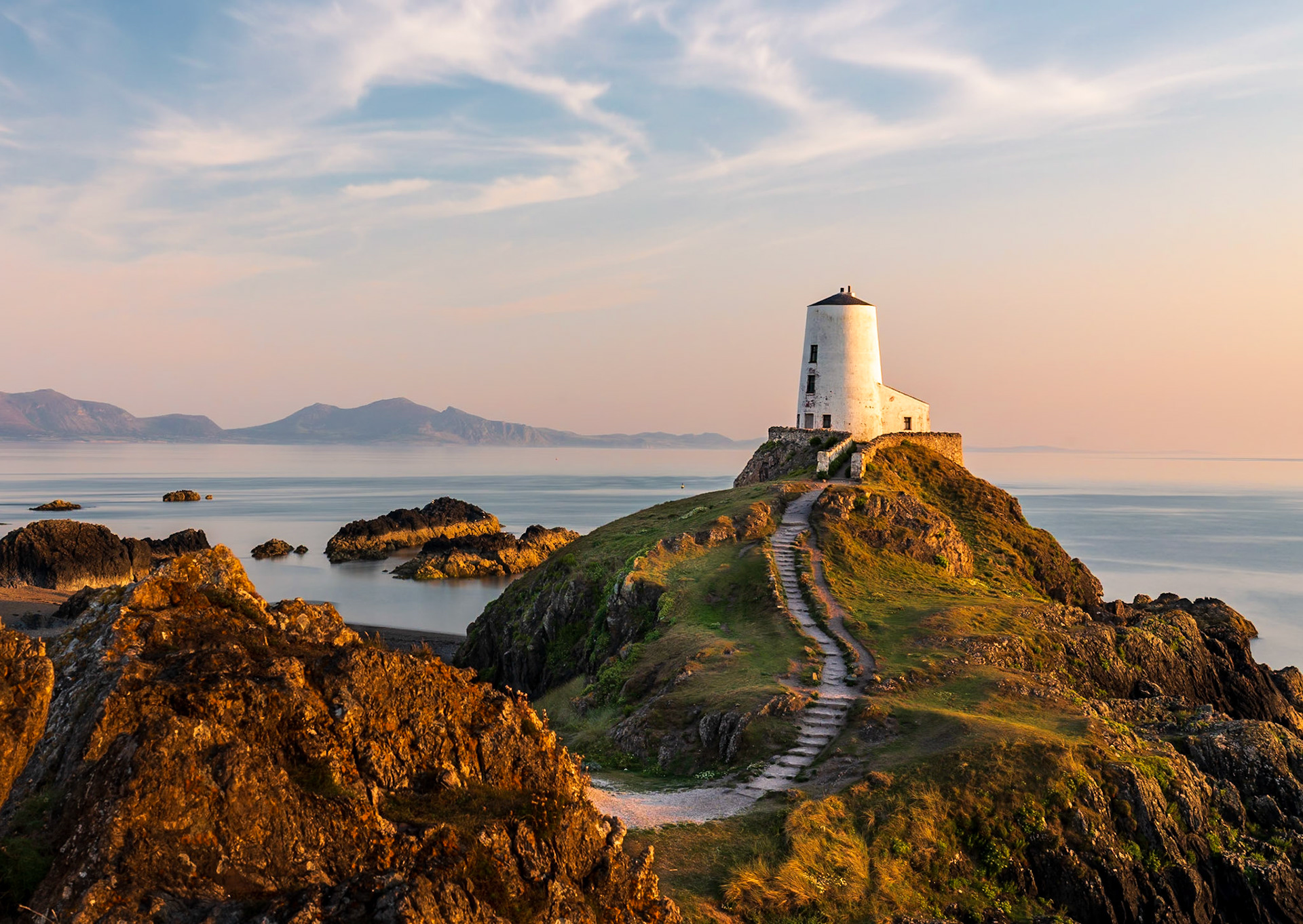 Golden Twr Mawr Lighthouse