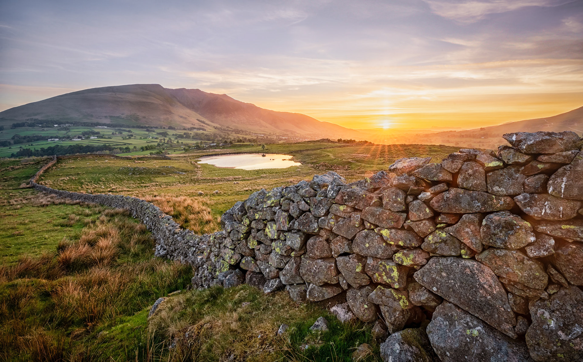 Tewet Tarn Sunrise