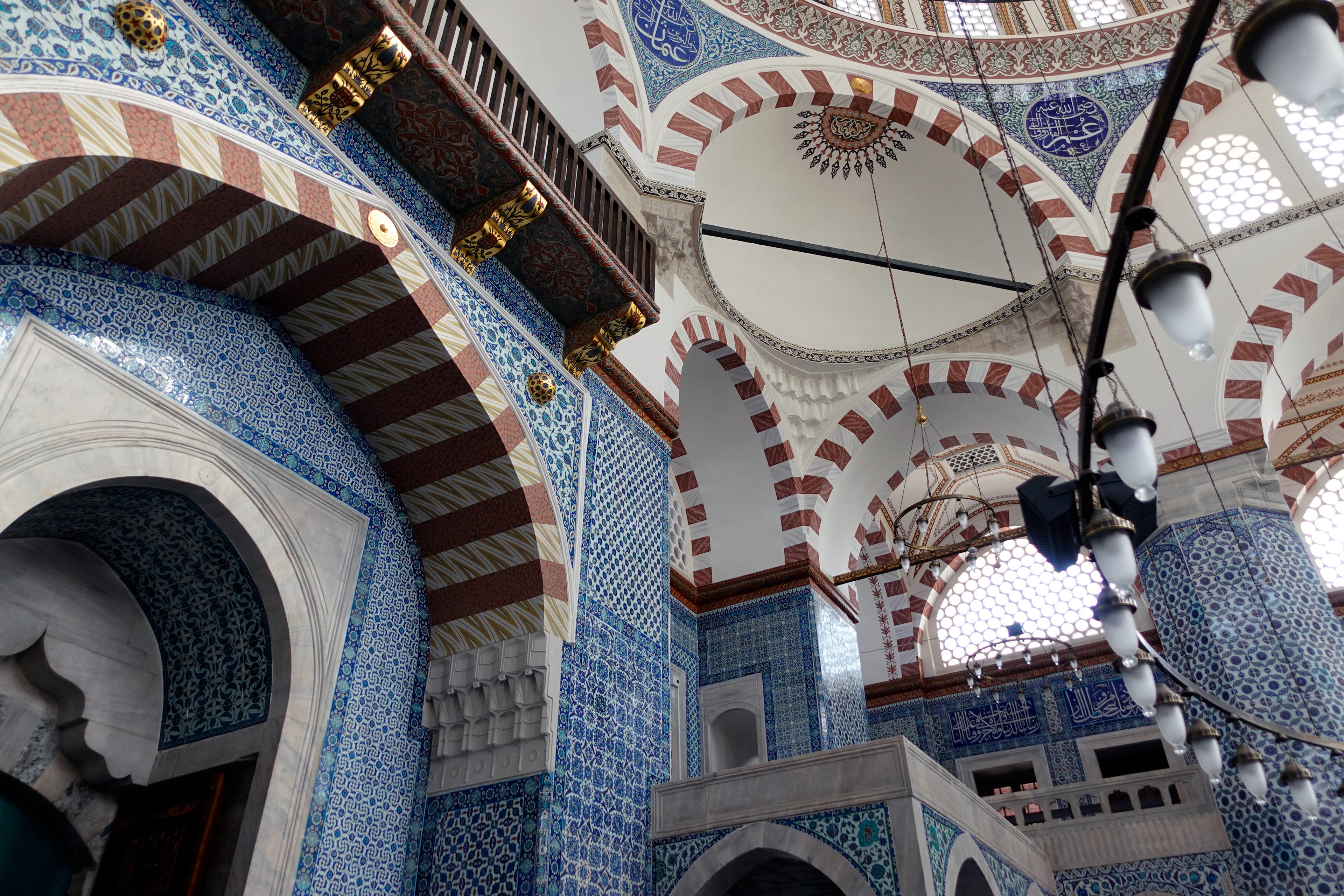 The Pasha mosques uses Moorish motifs in the arches and door ways.