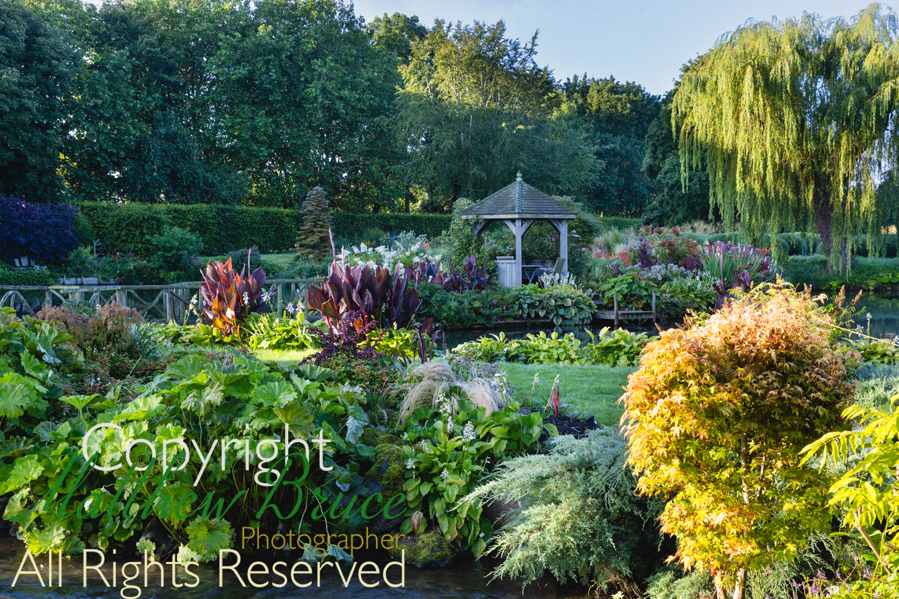 Oxfordshire water garden