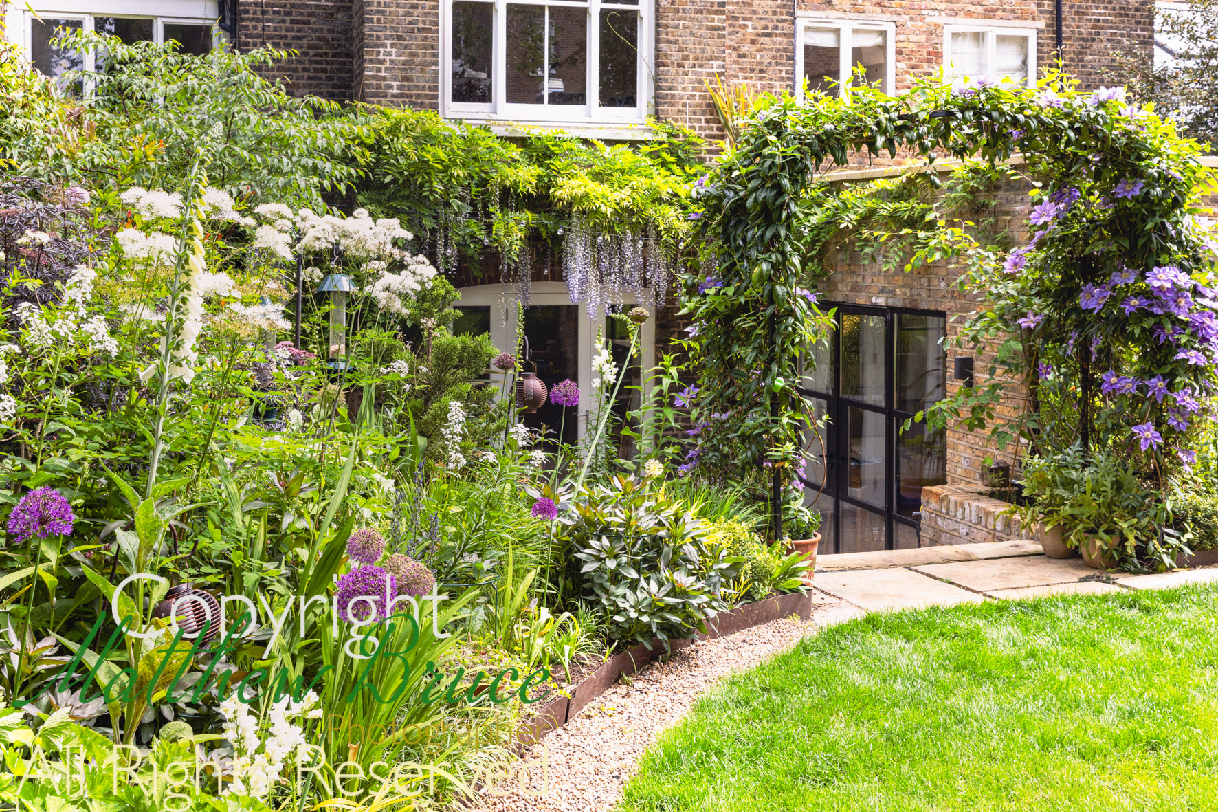 London suburban garden