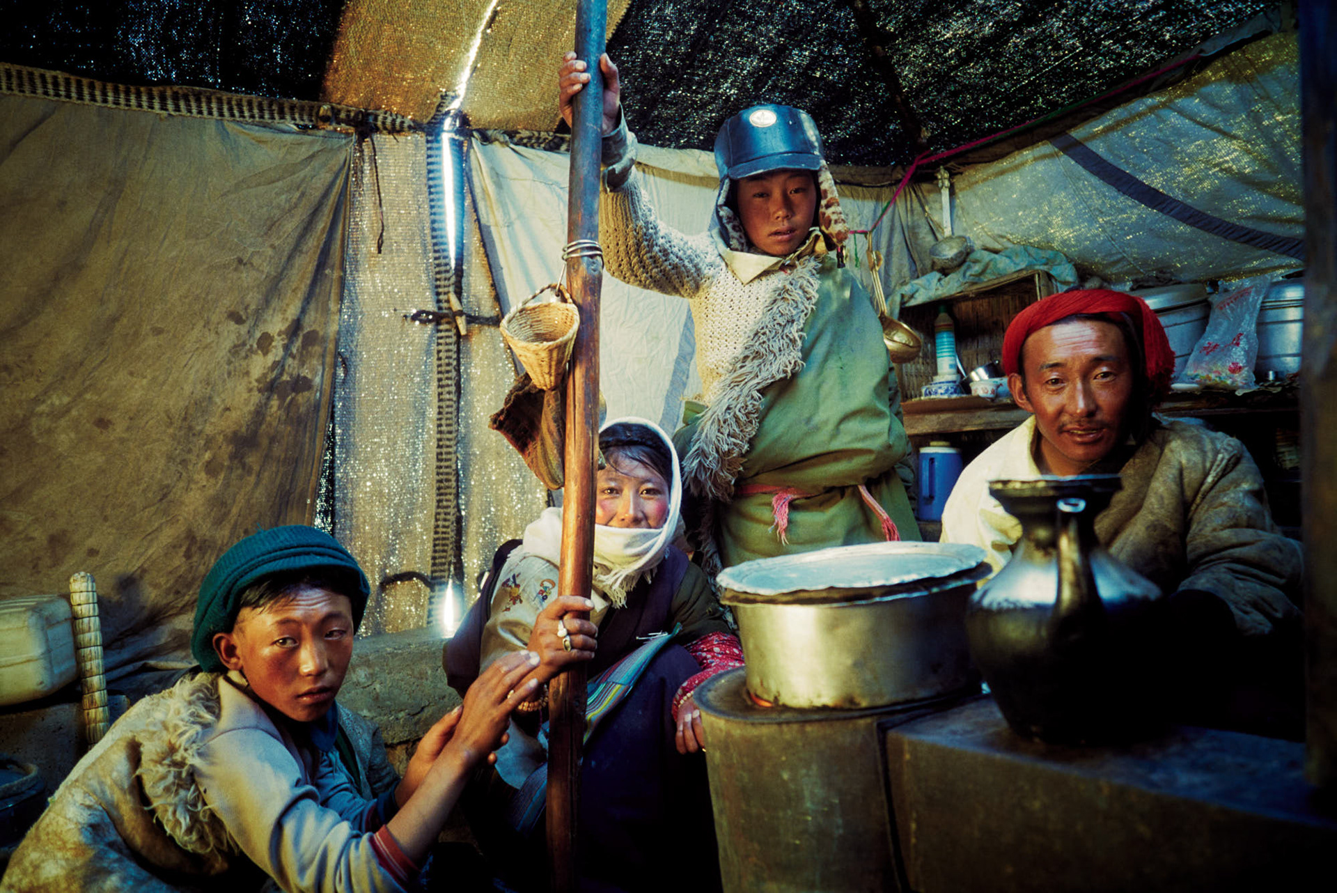 Tibet Namtso lake - Friendly people and it is very nice and warm inside the yurt.