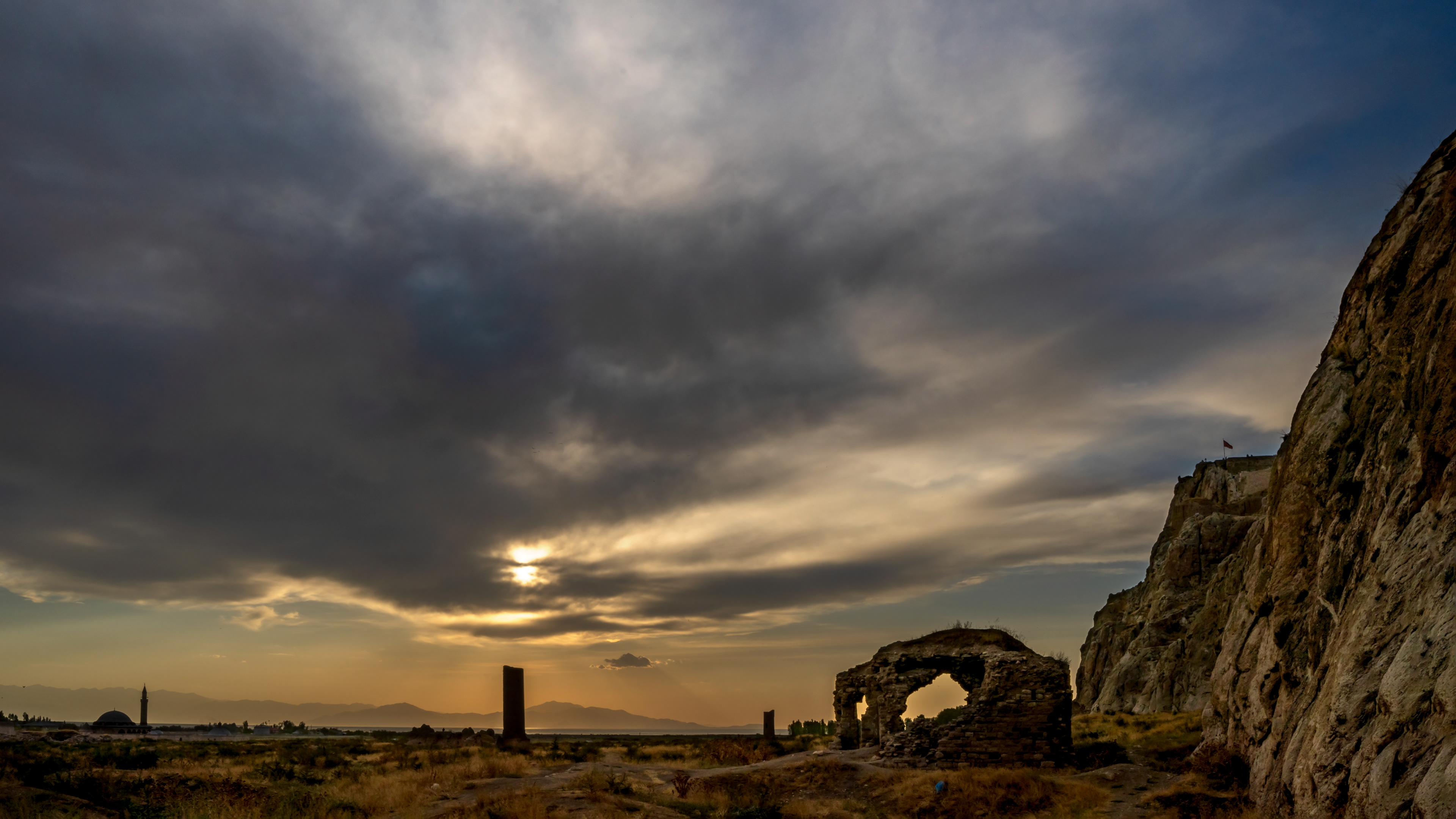 Van citadel, fortification of an Urartian and Armenian kingdom and its ruined city below