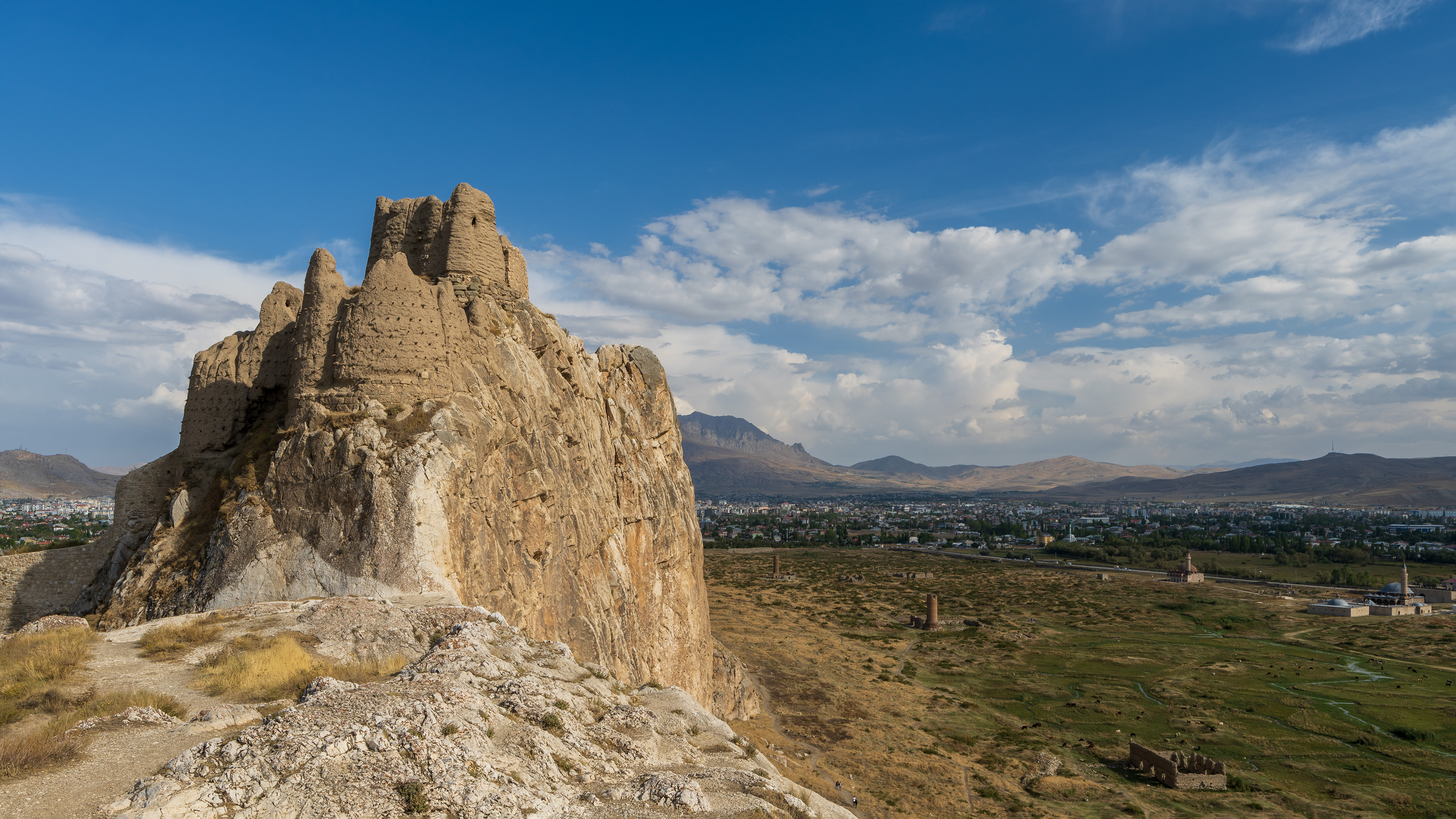Van citadel, fortification of an Urartian and Armenian kingdom and its ruined city below
