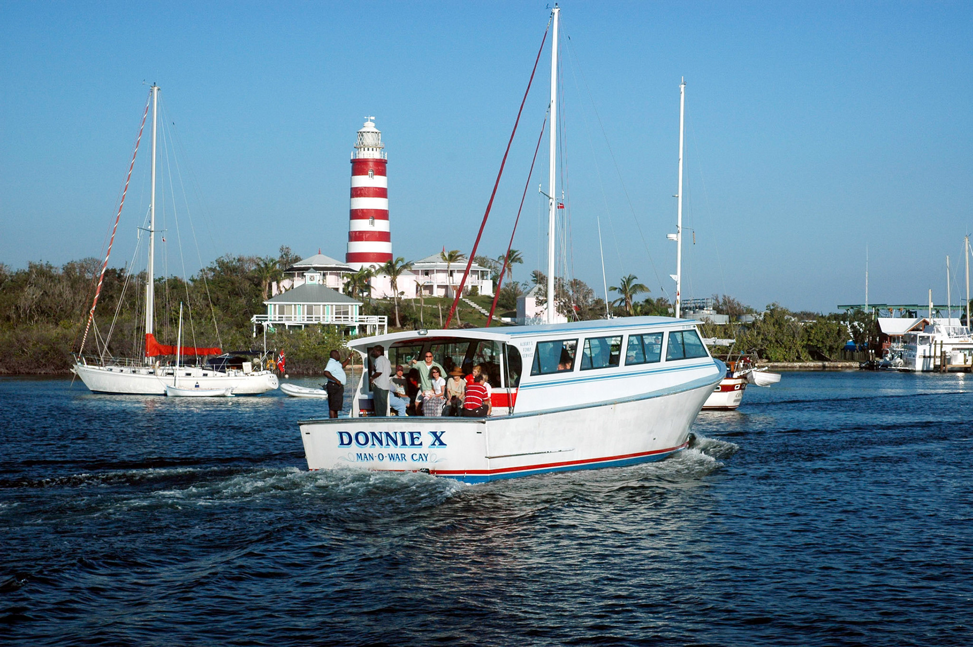 Hopetown Lighthouse, Elbow Cay, Bahamas