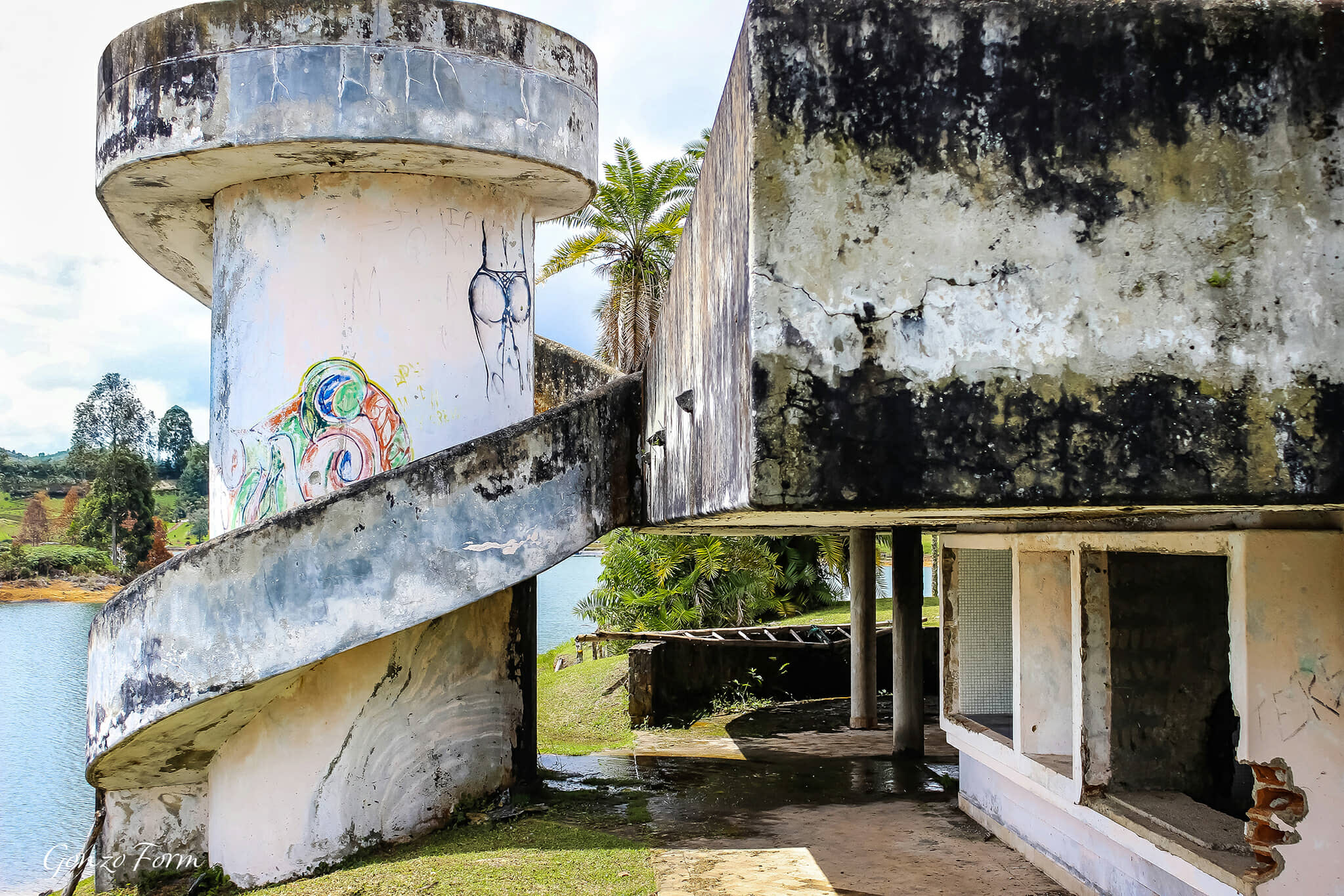 Gonzo Form - Pablo Escobar's House