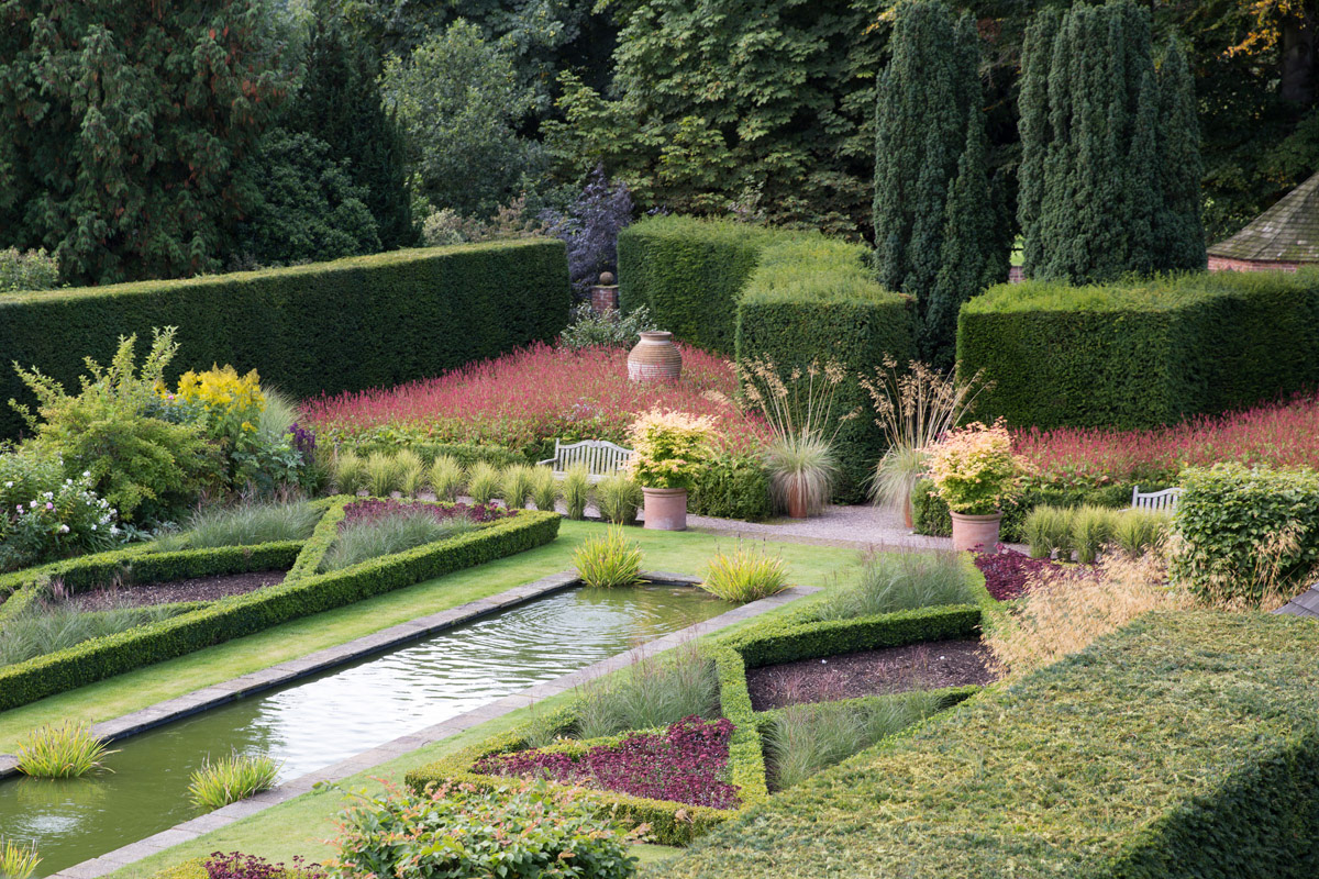 manicured-english-garden-pond