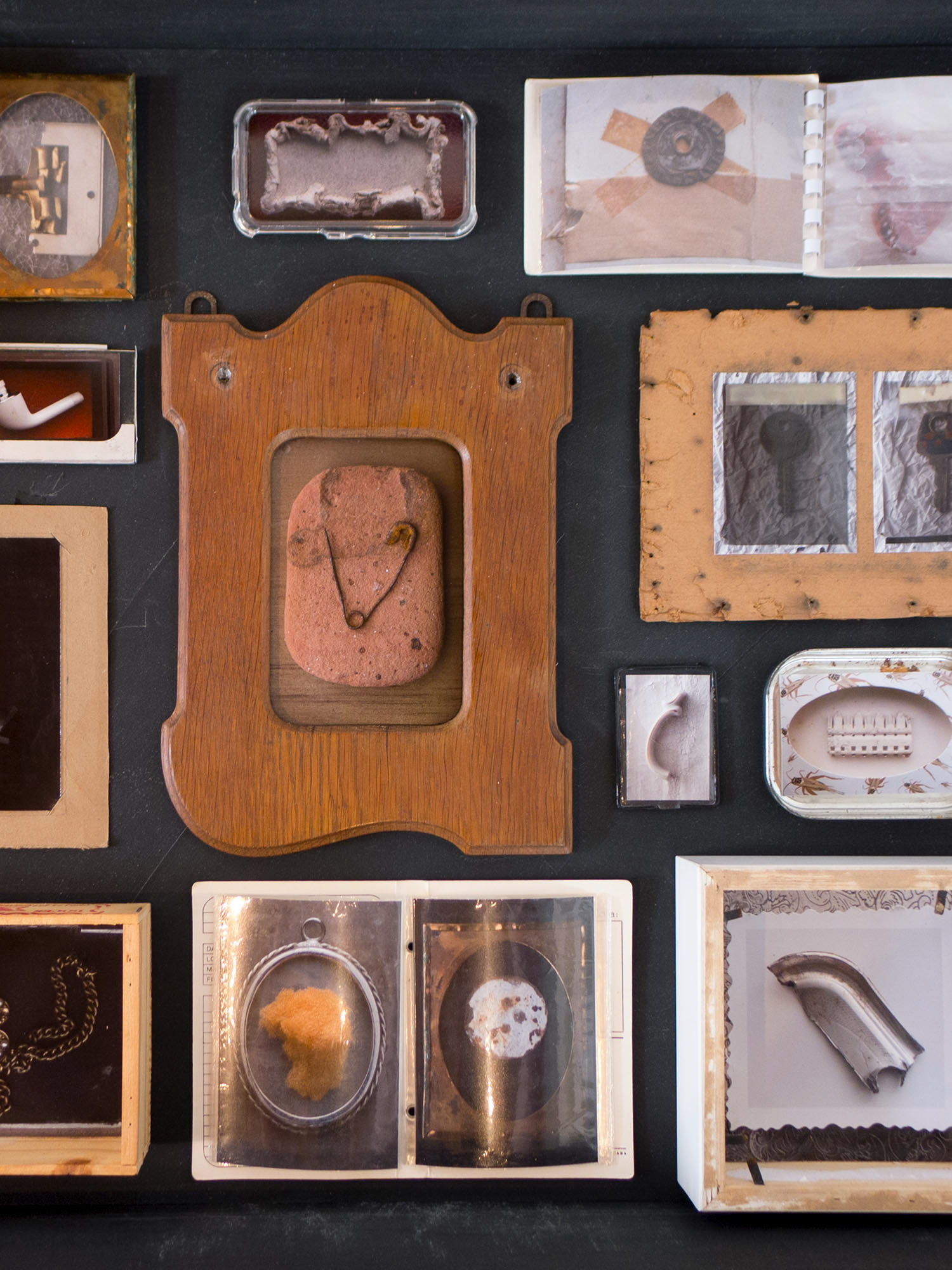 MUFF (Festival de Fotografia Montevideo Uruguay) Plataforma Caminos Conjuntos, Mostra El Relato de los Origenes – MAPI Museo de Arte Precolombino e Indigena Montevidéu, 2017.