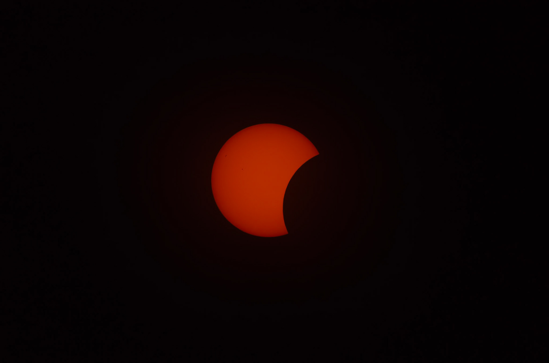 Eclipse solaire partielle