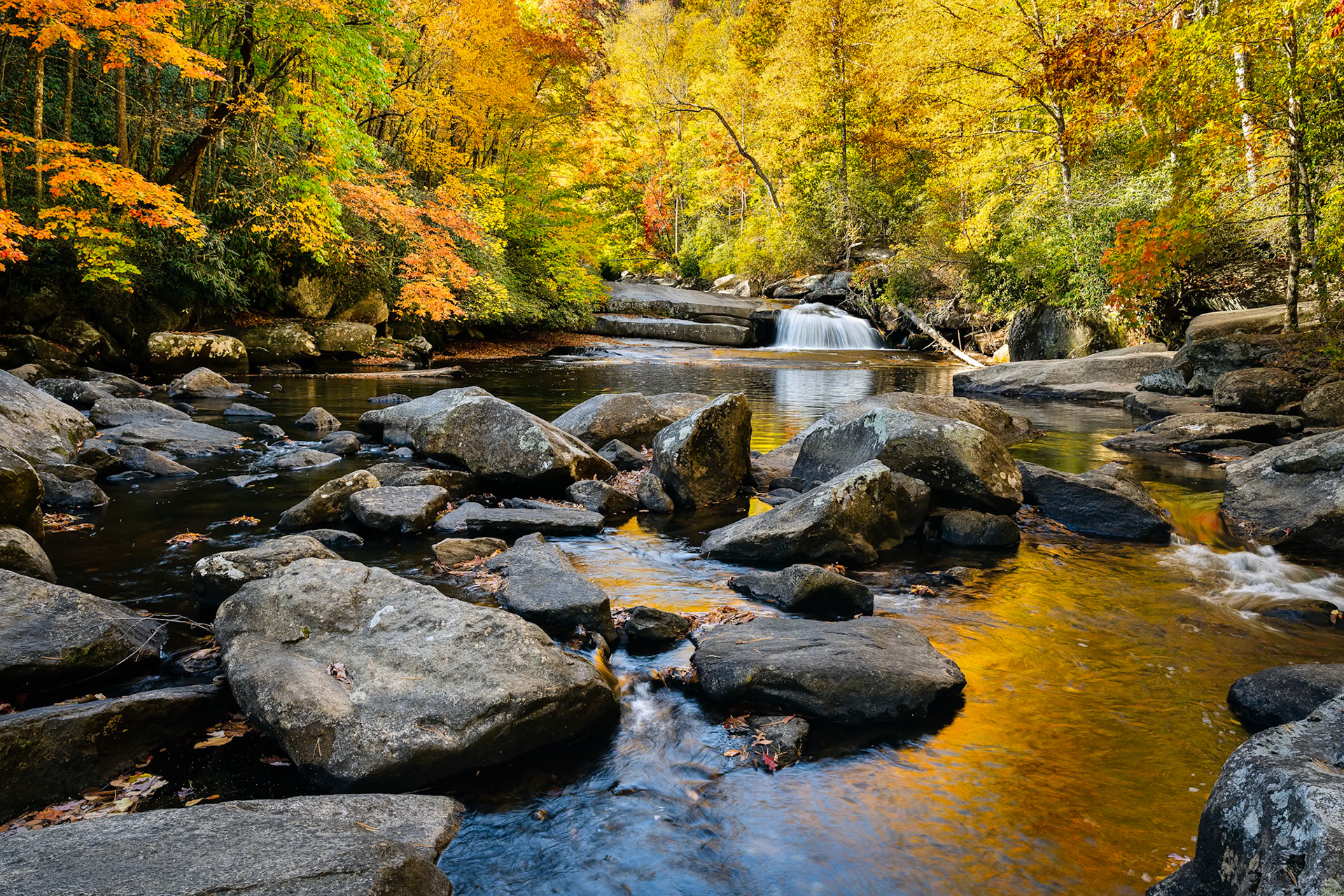 Down Stream fron Rainbow Falls