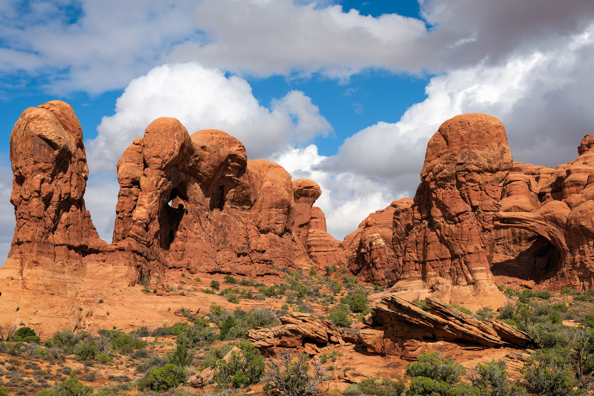 Big Clouds move into Arches NP
